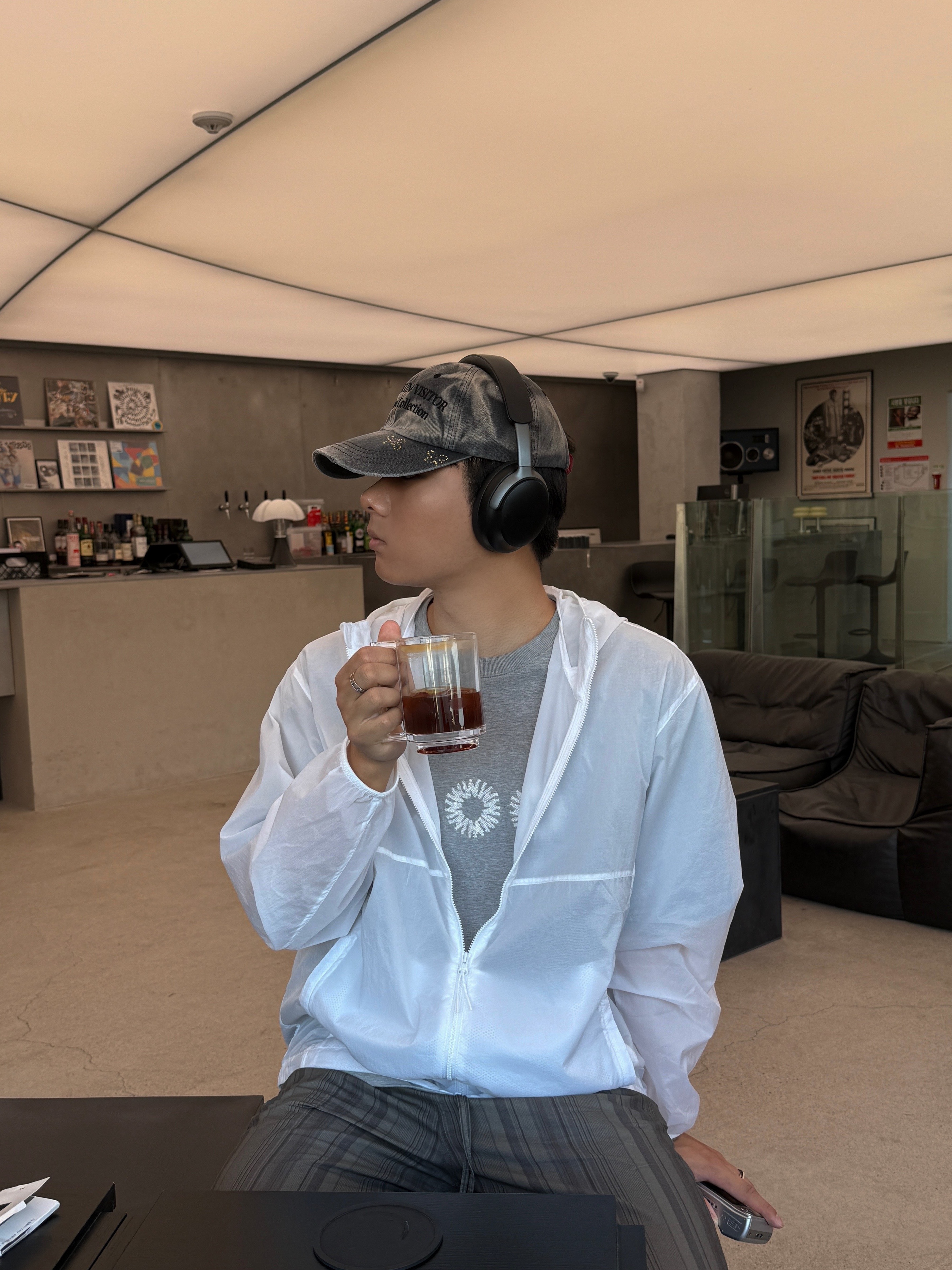 On Running x Post Archive Faction (Paf) Cloudmonster 2 Thorn Brown, BOSE QC Ultra Black (Korean Ver.) 착용 스타일 - 5