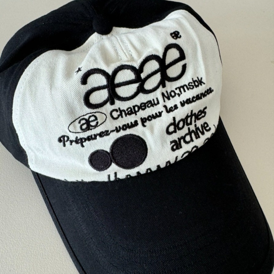 AEAE Web Logo Two Tone Ball Cap Black & White 착용 스타일