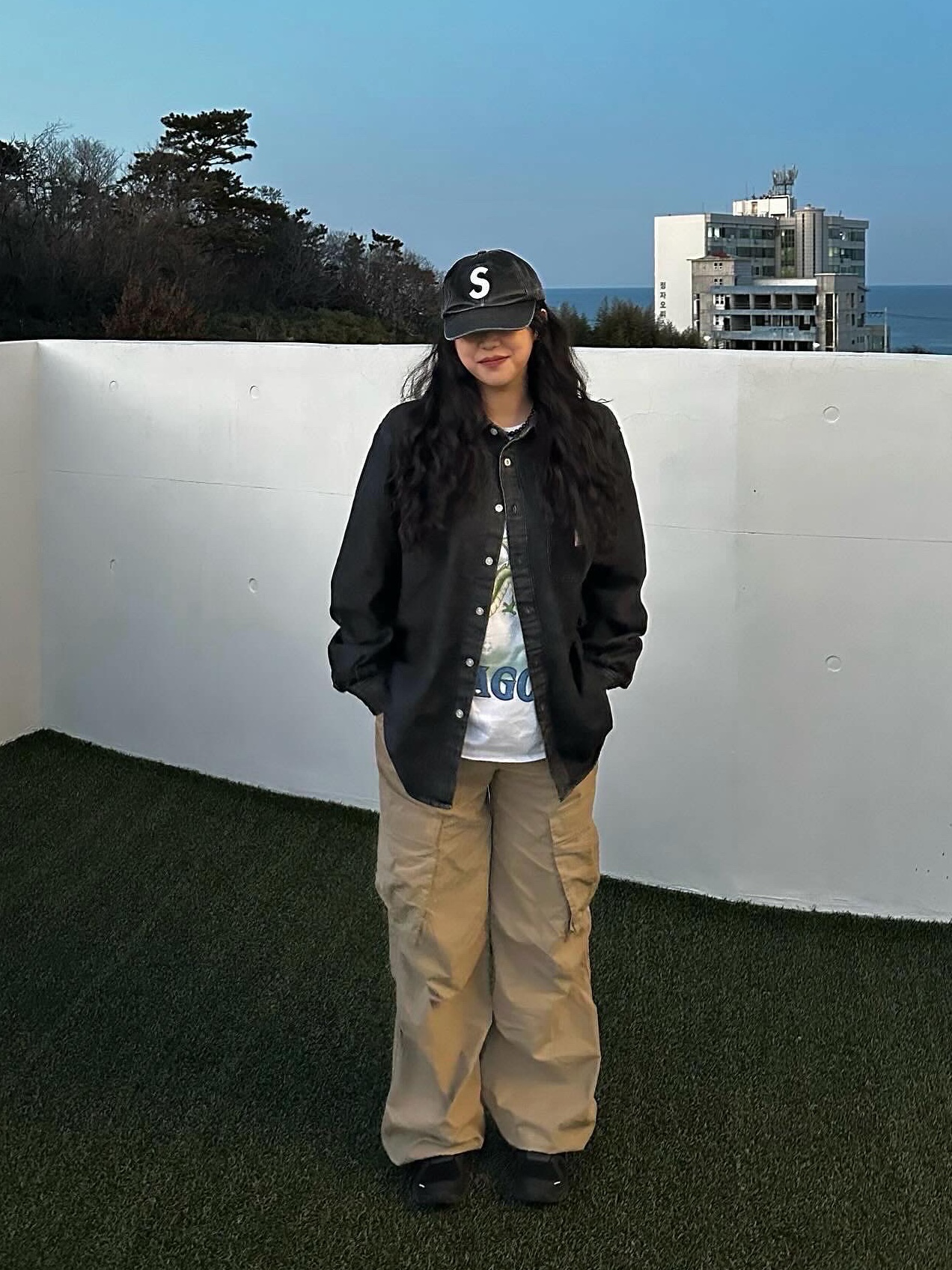 Supreme Pigment Canvas S Logo 6-Panel Black - 23SS, (W) On Running Cloud 5 All Black 착용 스타일 - 2