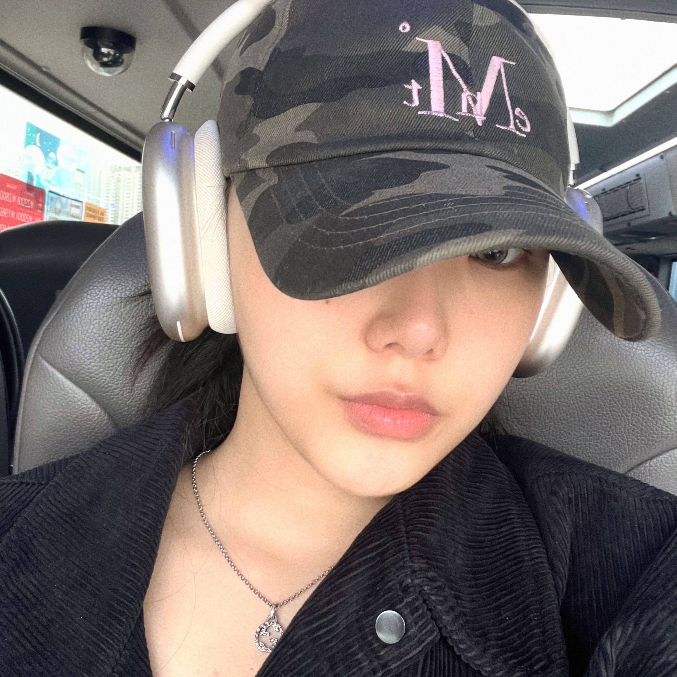 Gucci Interlocking G Pendant Necklace Silver, Mucent Signature Camo Ballcap Khaki-Baby Pink 착용 스타일