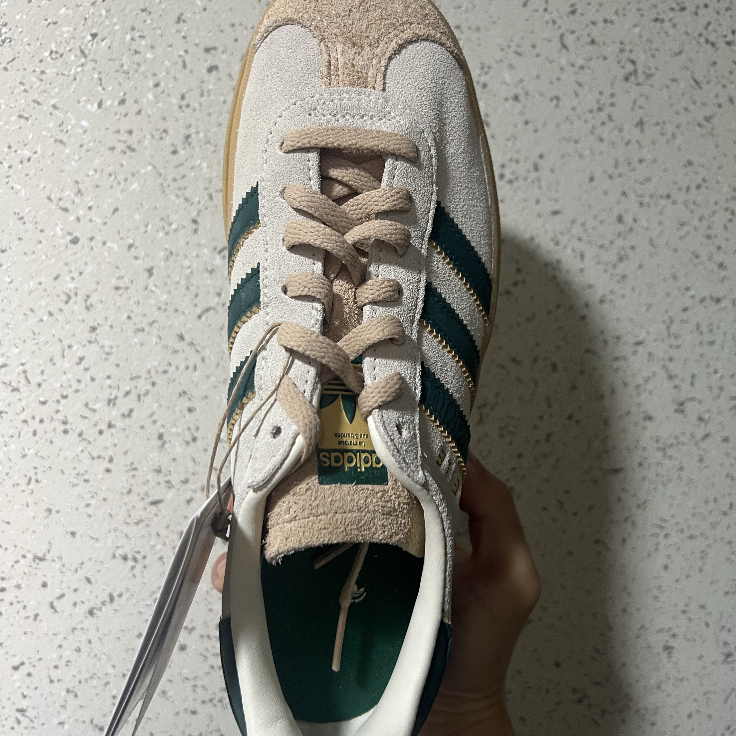 (W) Adidas Gazelle Bold Cream White Collegiate Green 착용 스타일 - 5
