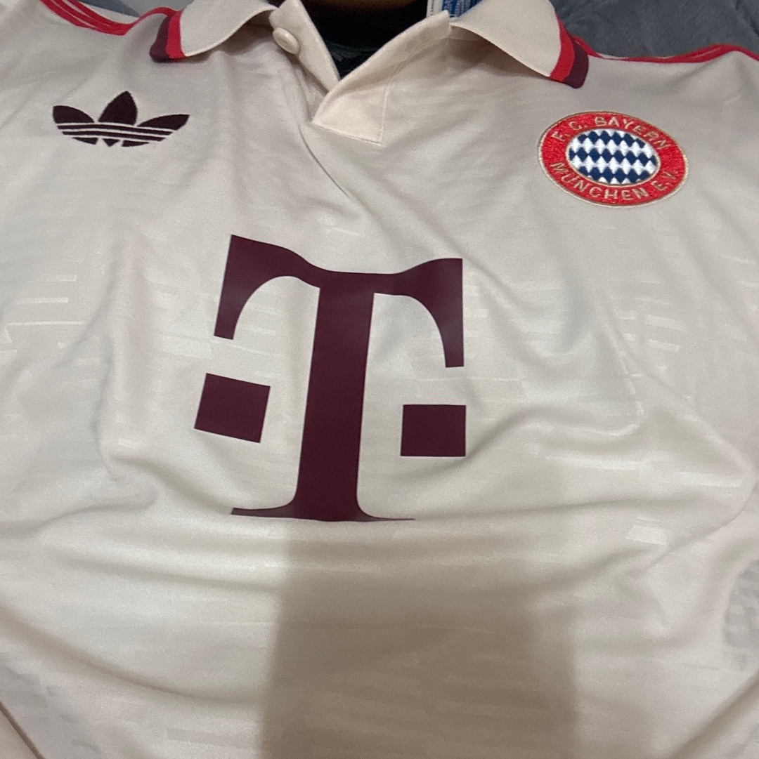 Adidas Bayern Munchen 2024/25 3rd Jersey Linen - KR Sizing (Non Marking Ver.) 착용 스타일