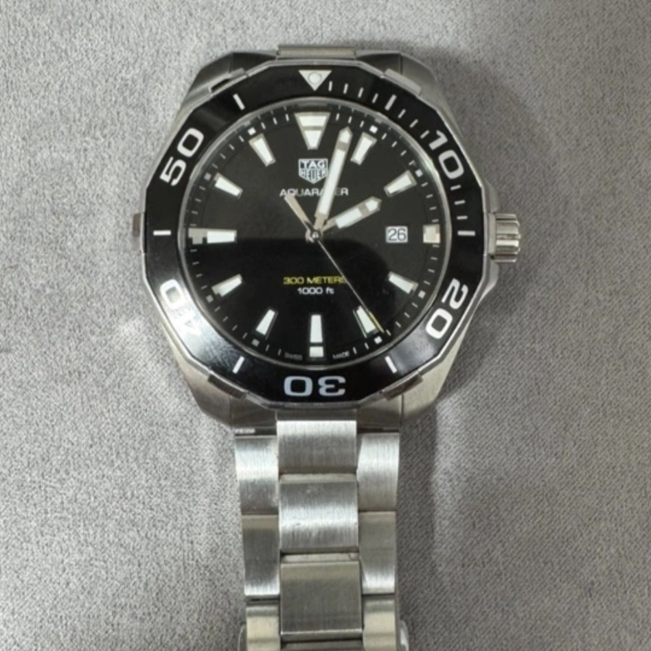 TAG Heuer Aquaracer Professional 300 Calibre 5 Automatic Steel Black 착용 스타일