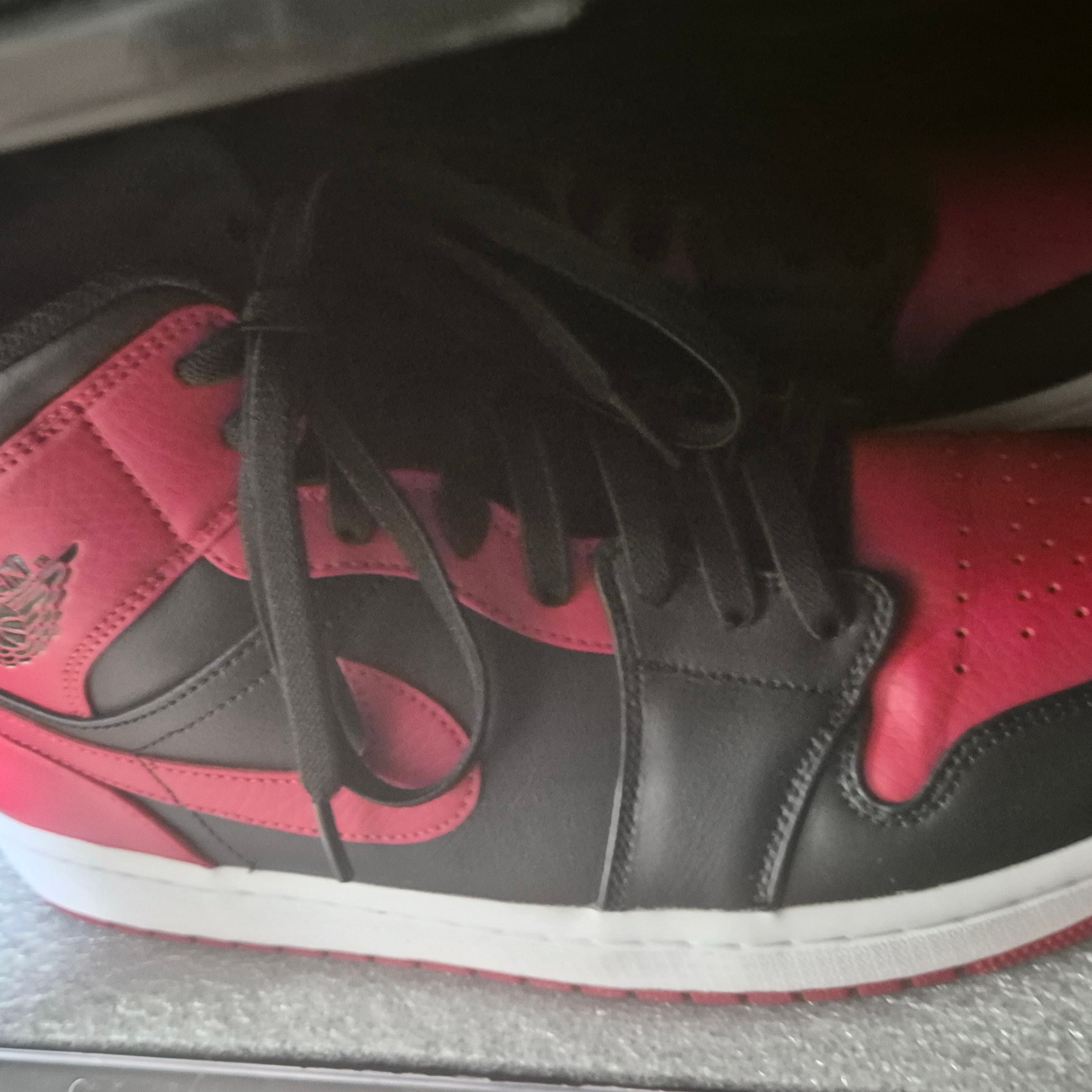 Jordan 1 Mid Bred Banned 2020 착용 스타일