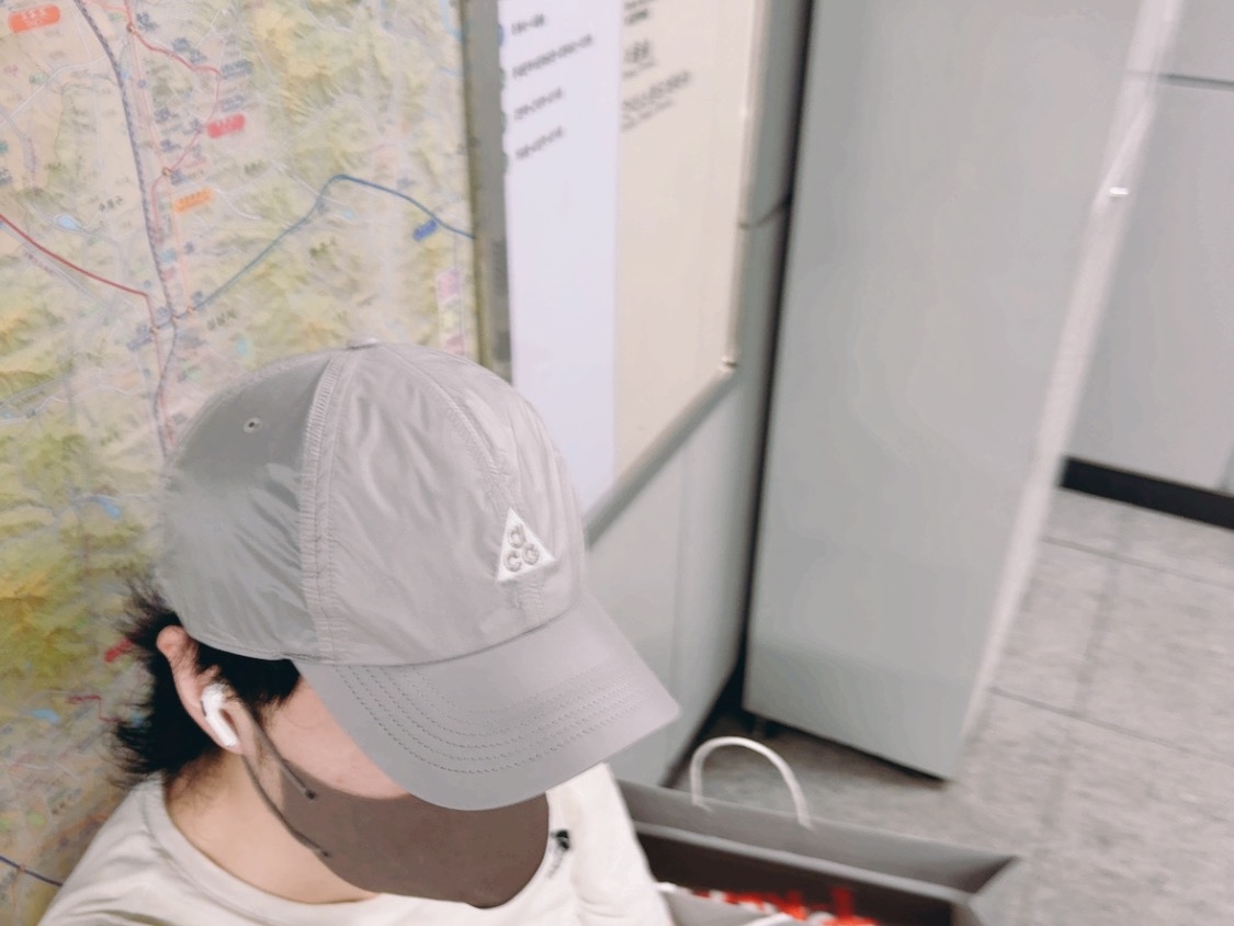 Nike ACG Dri-Fit Club Trail Cap College Grey 착용 스타일