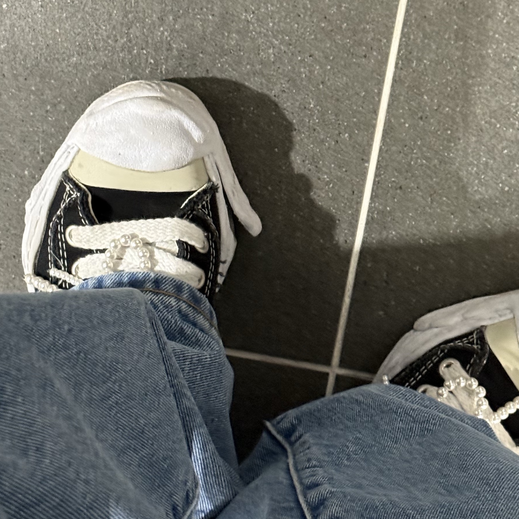 Maison Mihara Yasuhiro Hank OG Sole Canvas Low-top Sneakers Black 착용 스타일