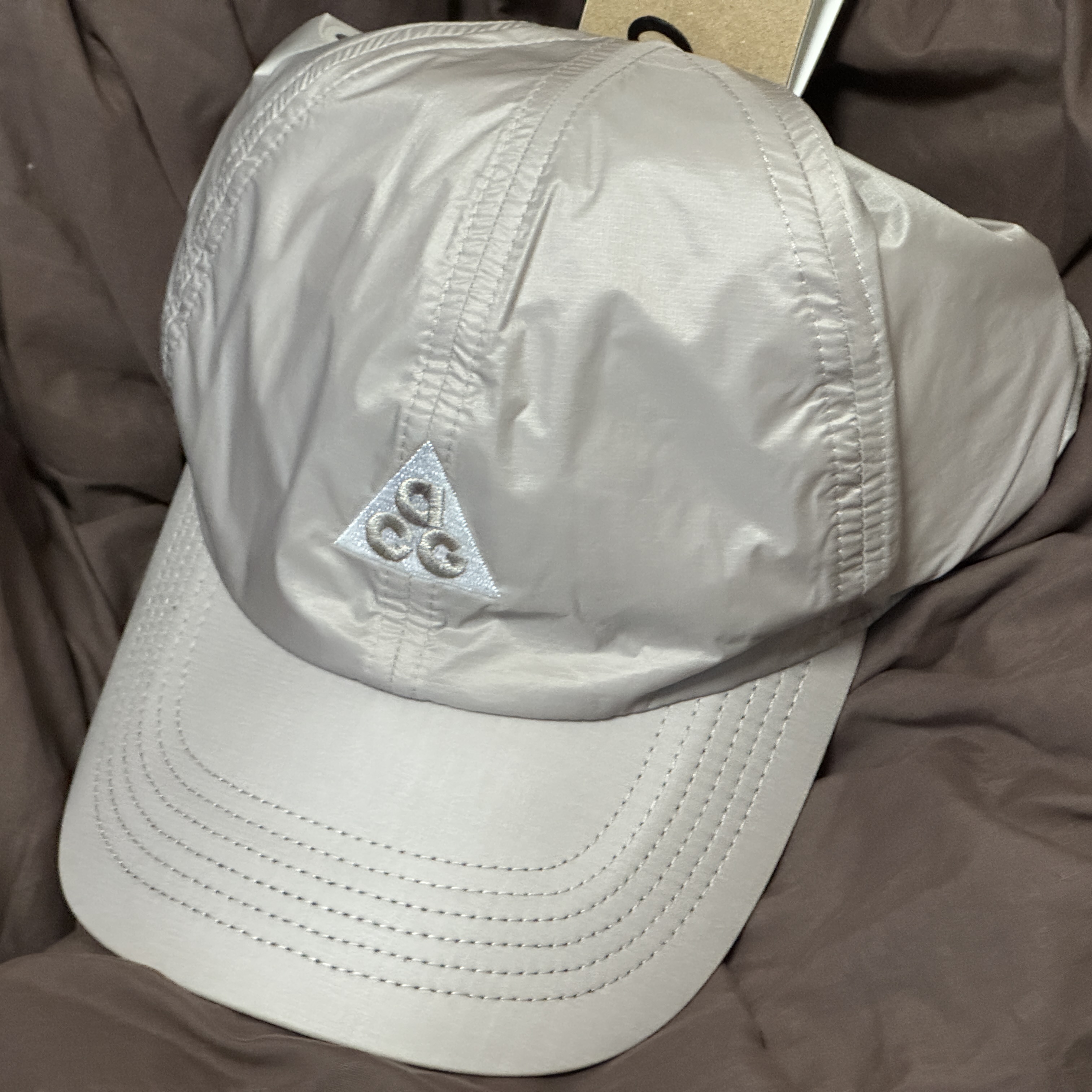 Nike ACG Dri-Fit Club Trail Cap College Grey 착용 스타일