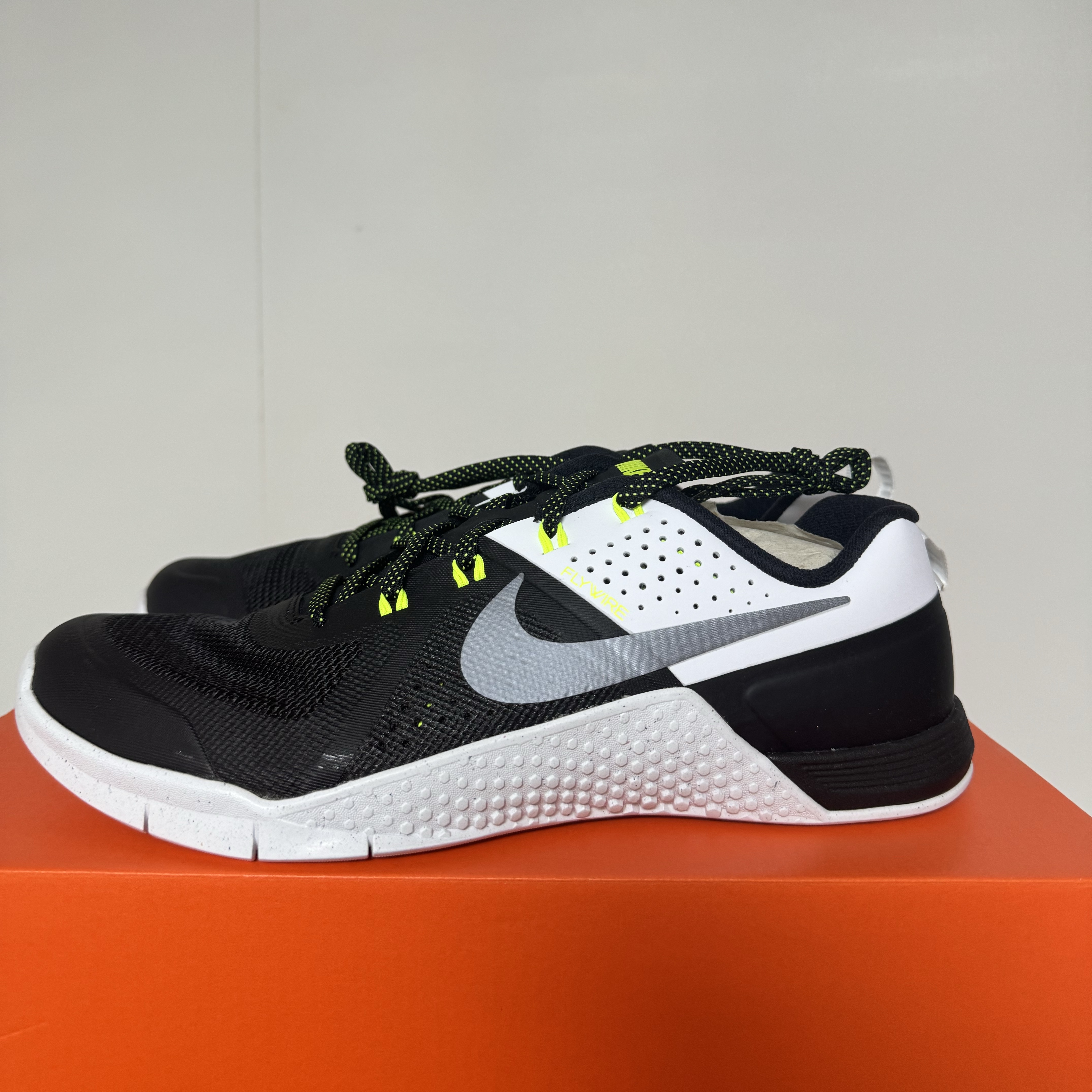 Nike Metcon 1 OG Black White 착용 스타일