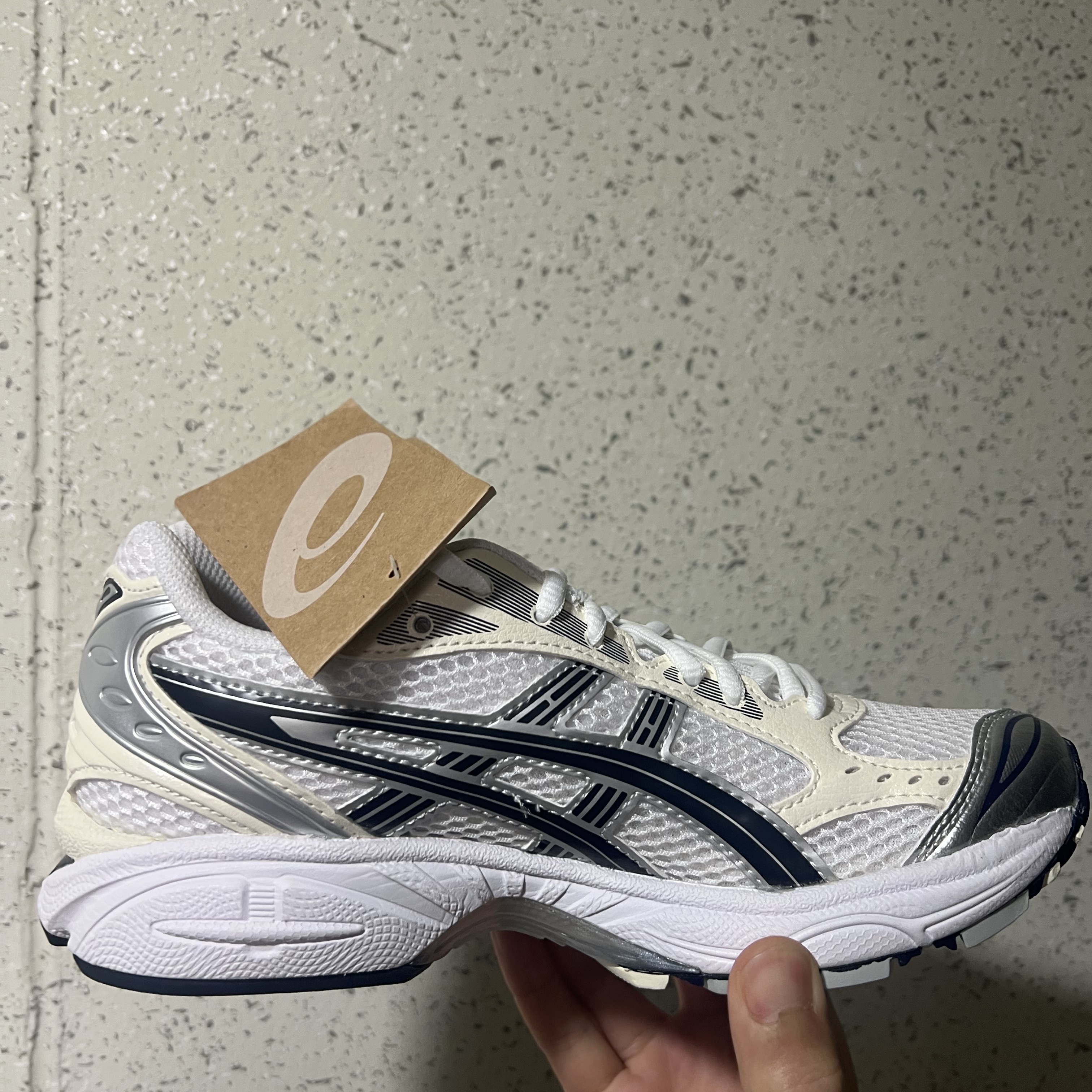 (W) Asics Gel-Kayano 14 White Midnight 착용 스타일 - 4