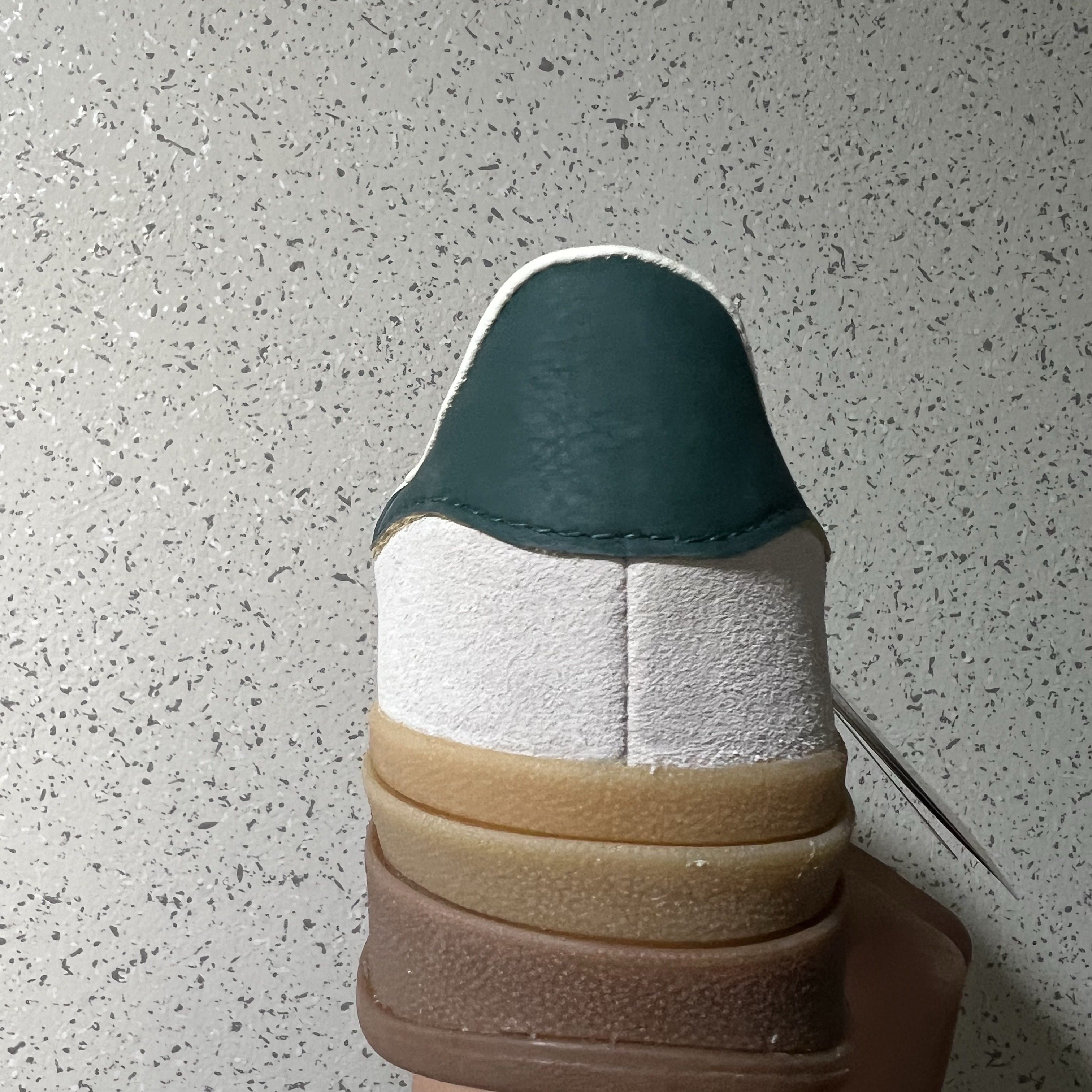 (W) Adidas Gazelle Bold Cream White Collegiate Green 착용 스타일 - 2