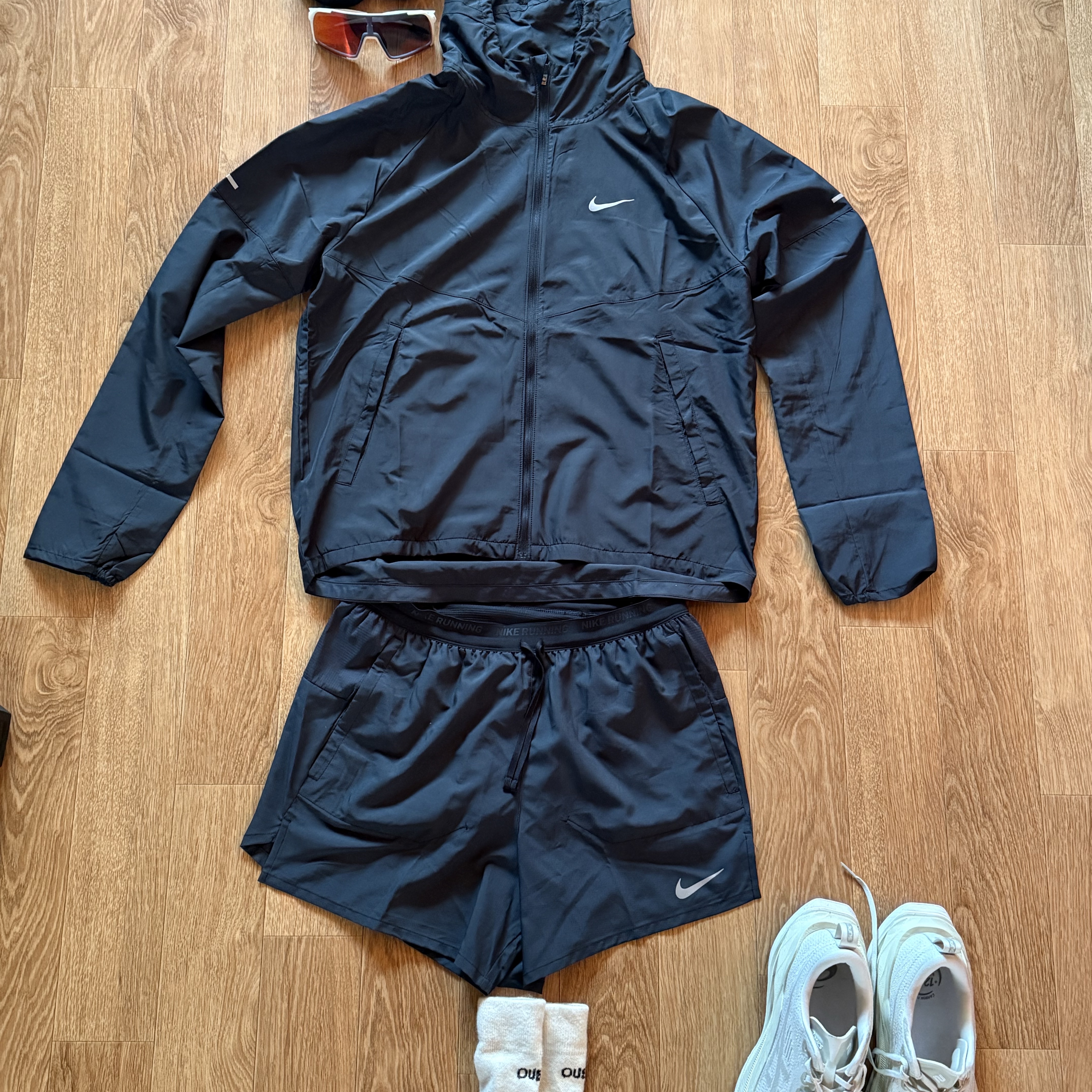 Nike Repel Miler Running Jacket Black - Asia, Nike Dri-Fit Stride 5 Inch Brief Lined Running Shorts Black - Asia 착용 스타일