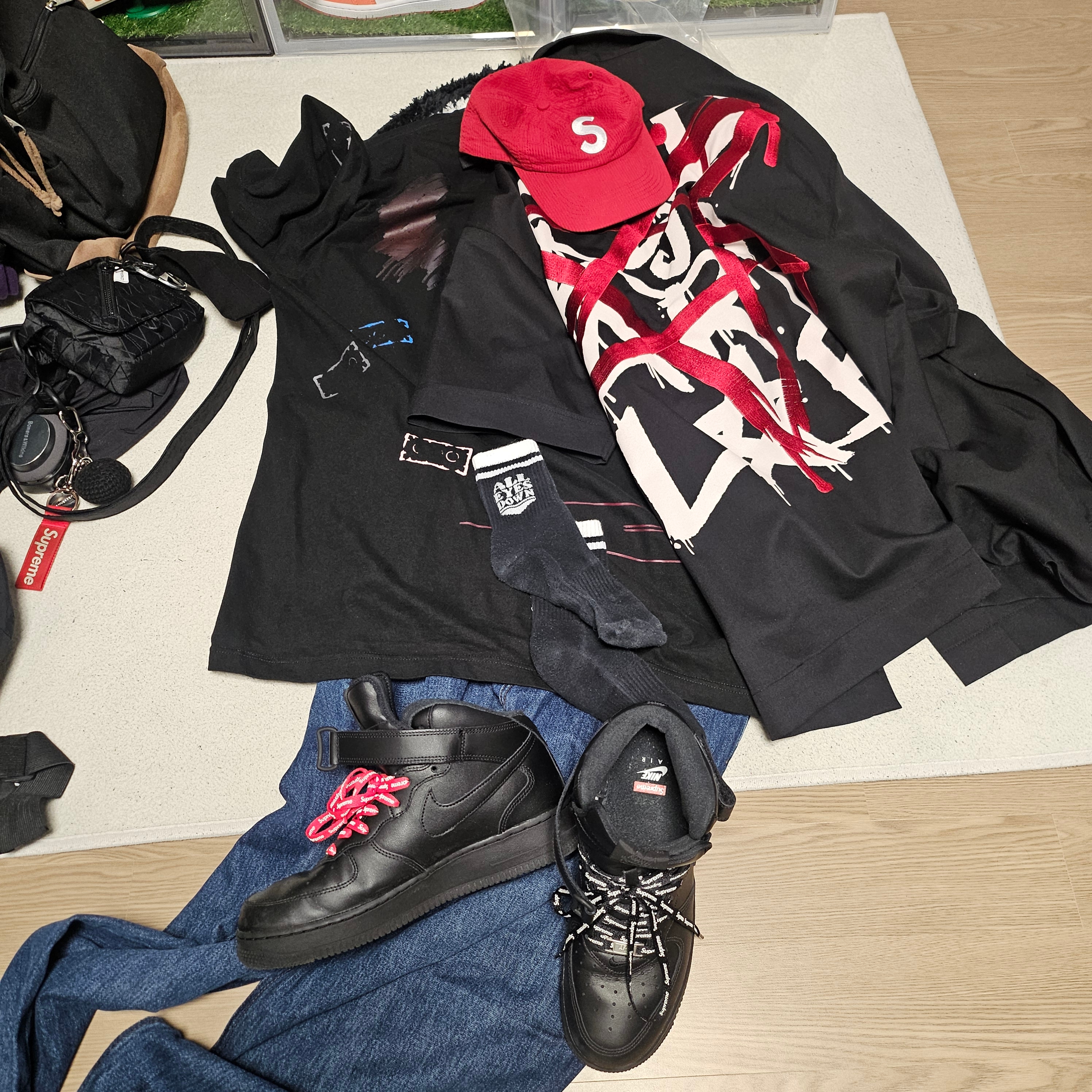 Nike Air Force 1 Mid '07 LX University Red and Pale Ivory, Essentials Waffle Henley Rugby Plum - 23SS 착용 스타일 - 3