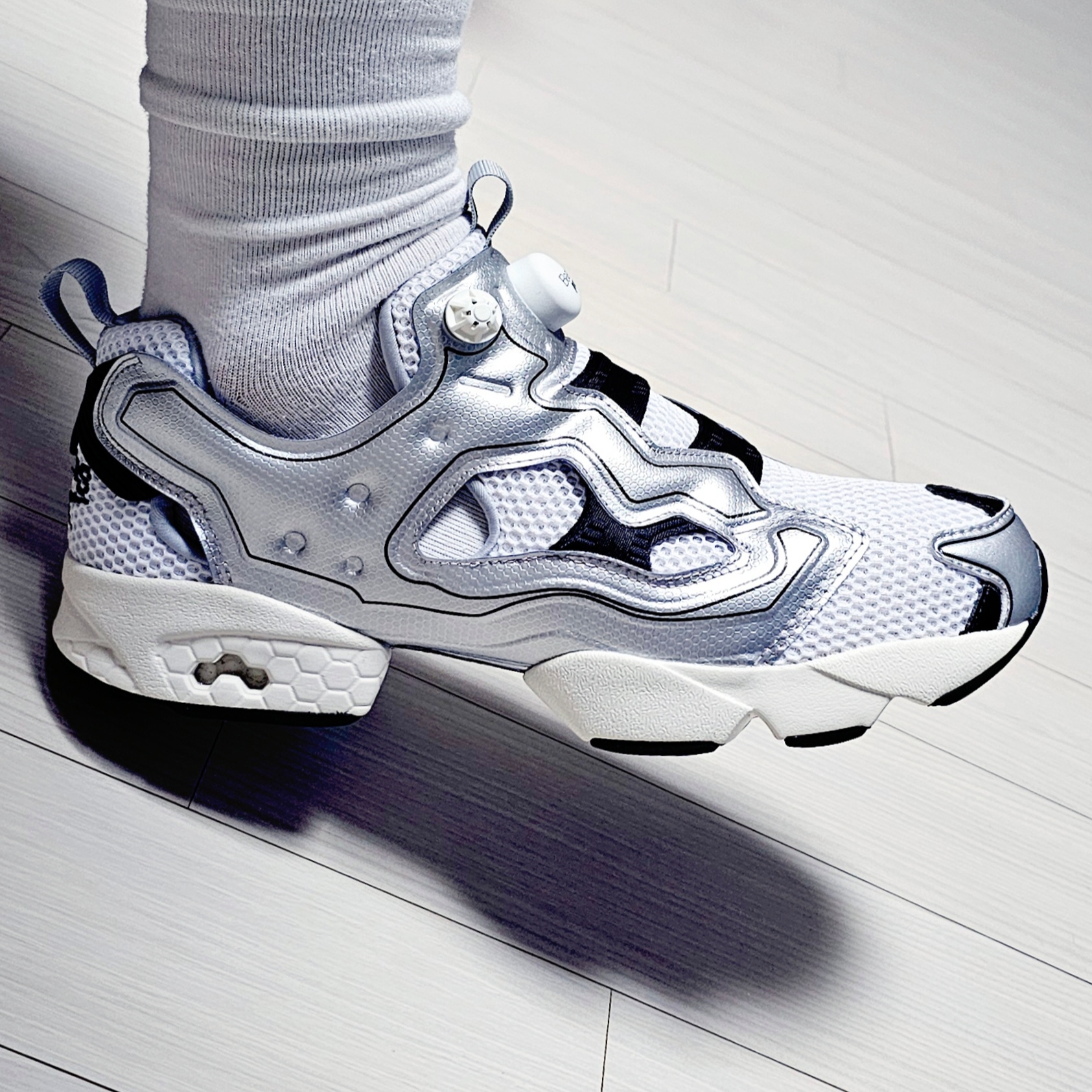 Reebok X BEAMS Instapump Fury 94 Silver 착용 스타일