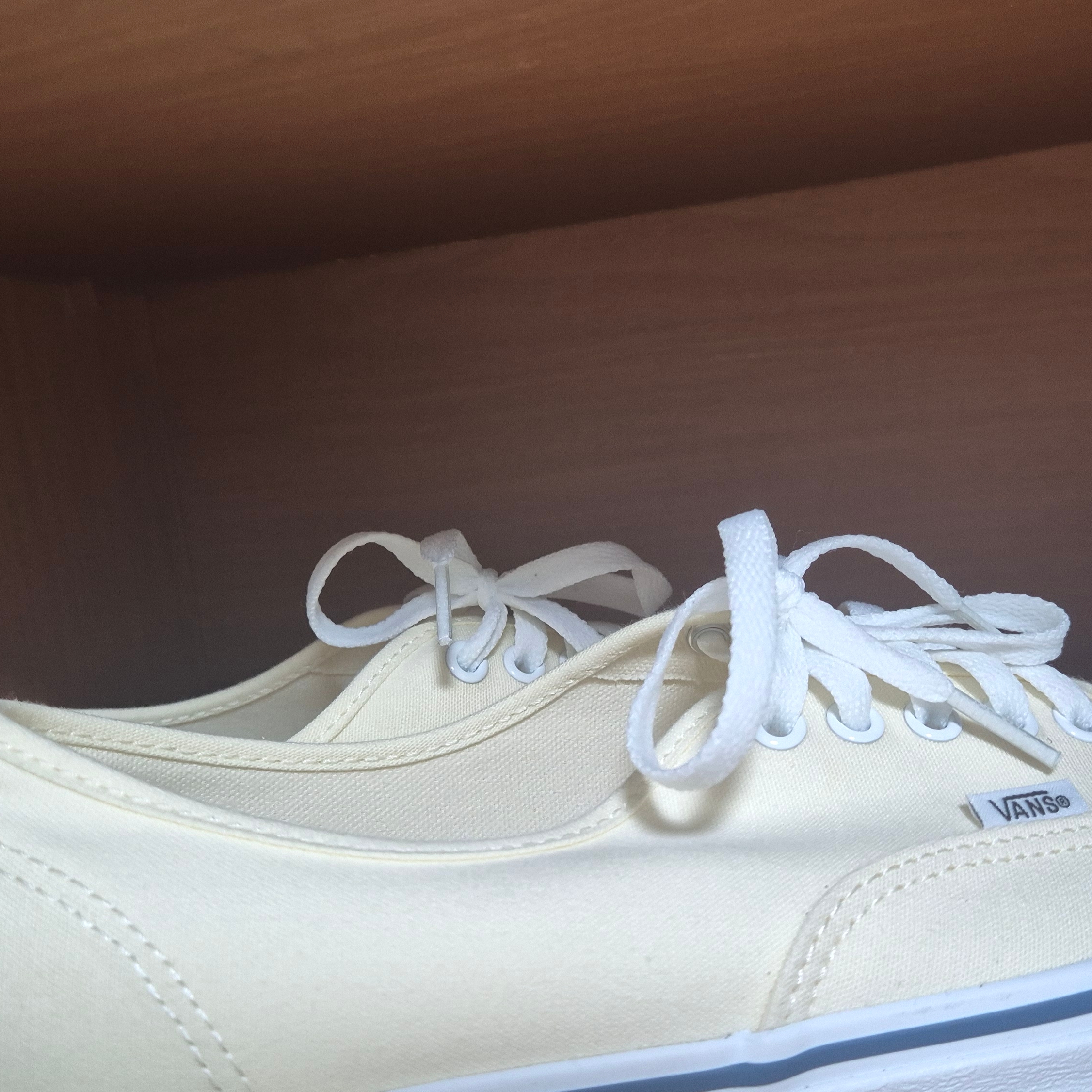 Vans Authentic White 착용 스타일