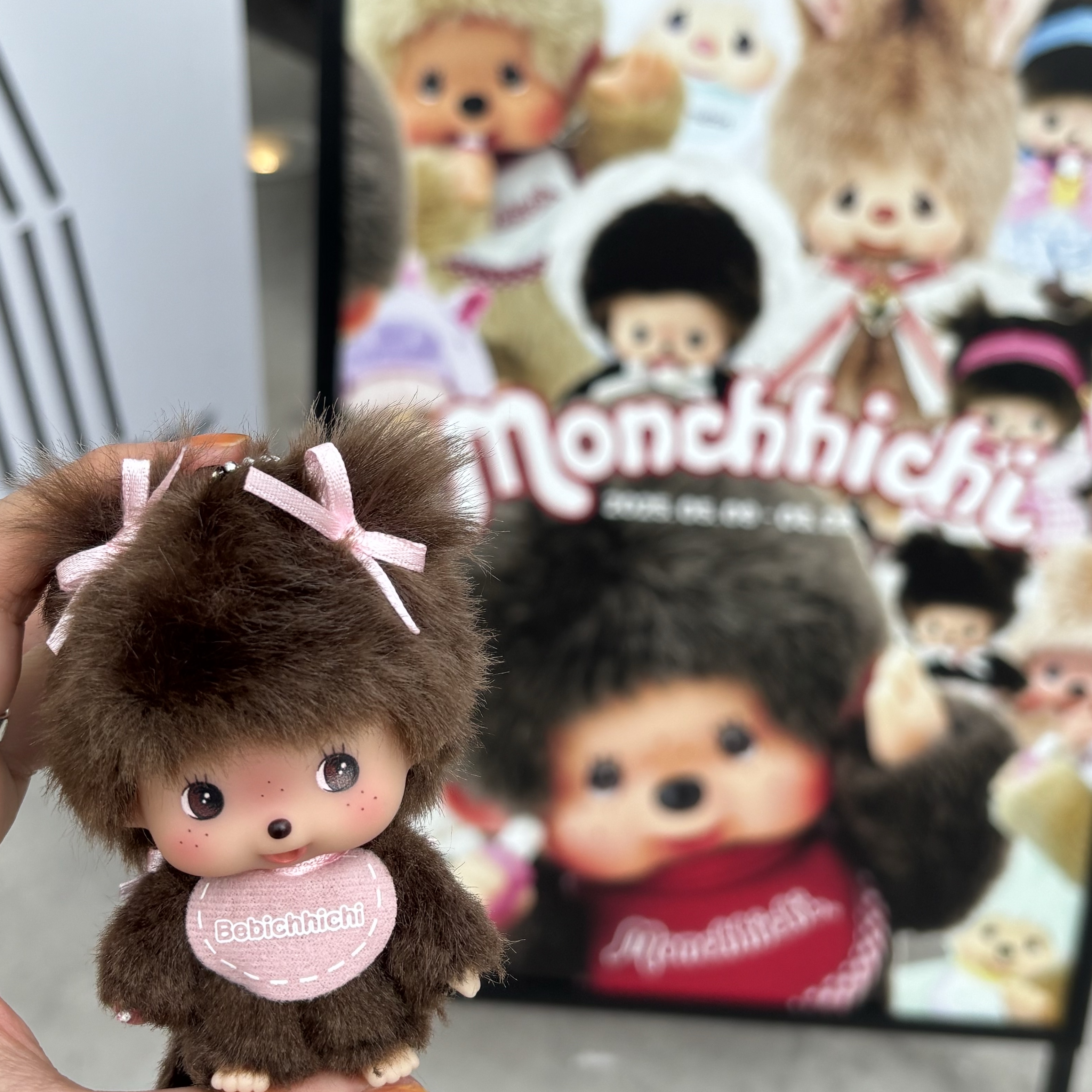 Monchhichi Bebichhichi Bighead SS Girl Key Chain Pink 착용 스타일 - 1