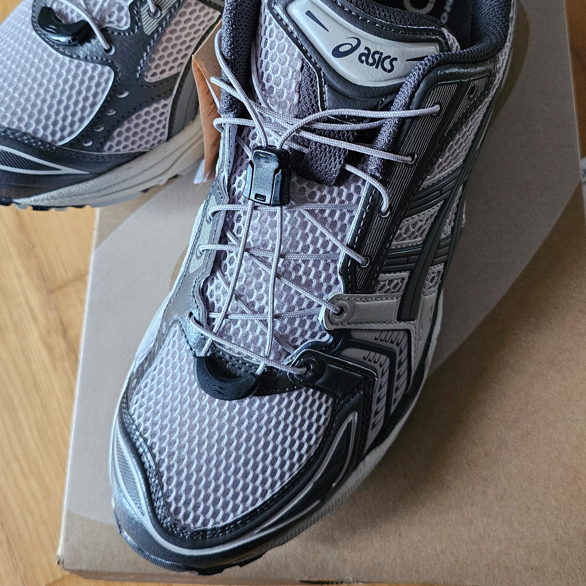 Asics Unlimited Gel-Kayano 14 Oyster Grey Clay Grey 착용 스타일