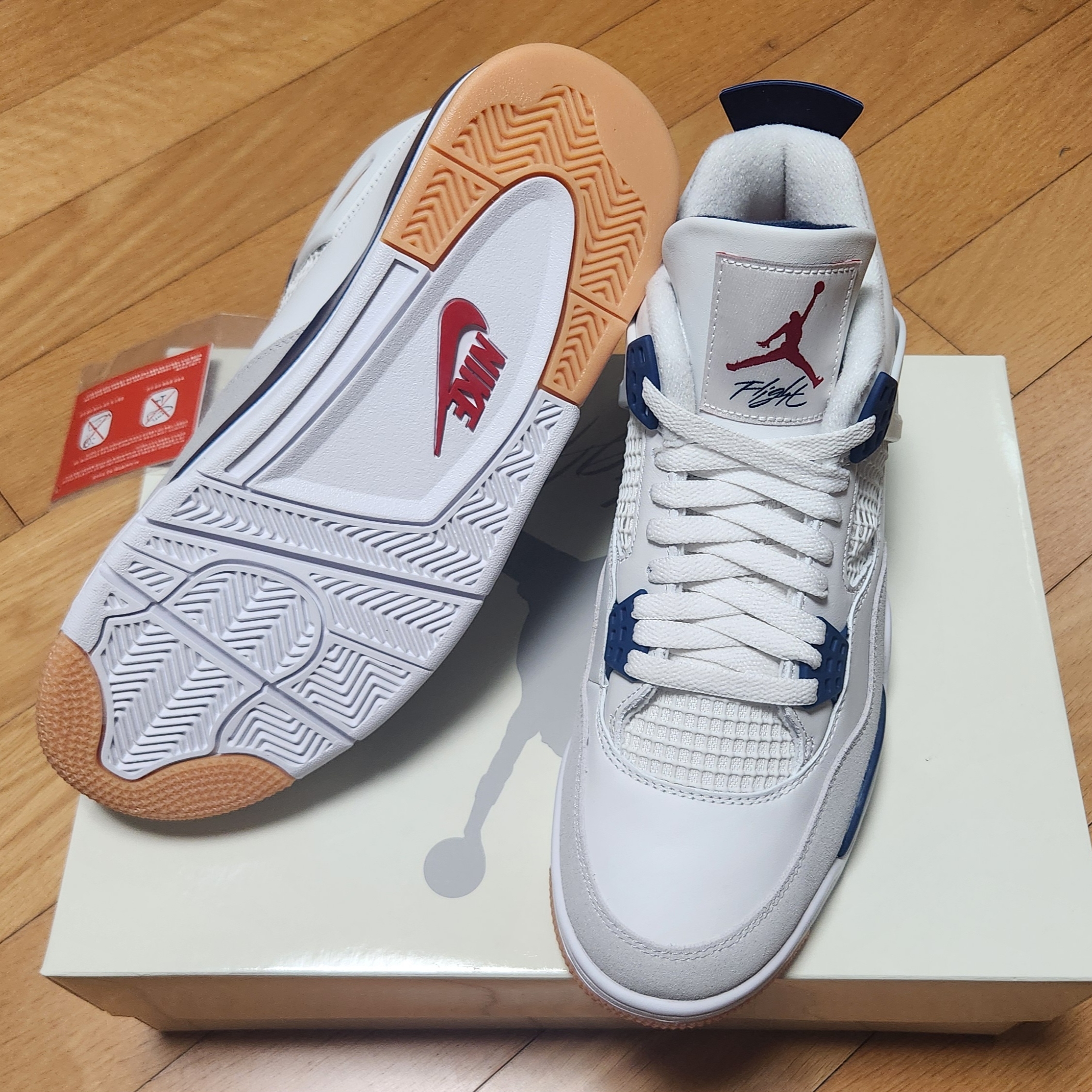 Jordan 4 x Nike SB Retro SP Navy 착용 스타일