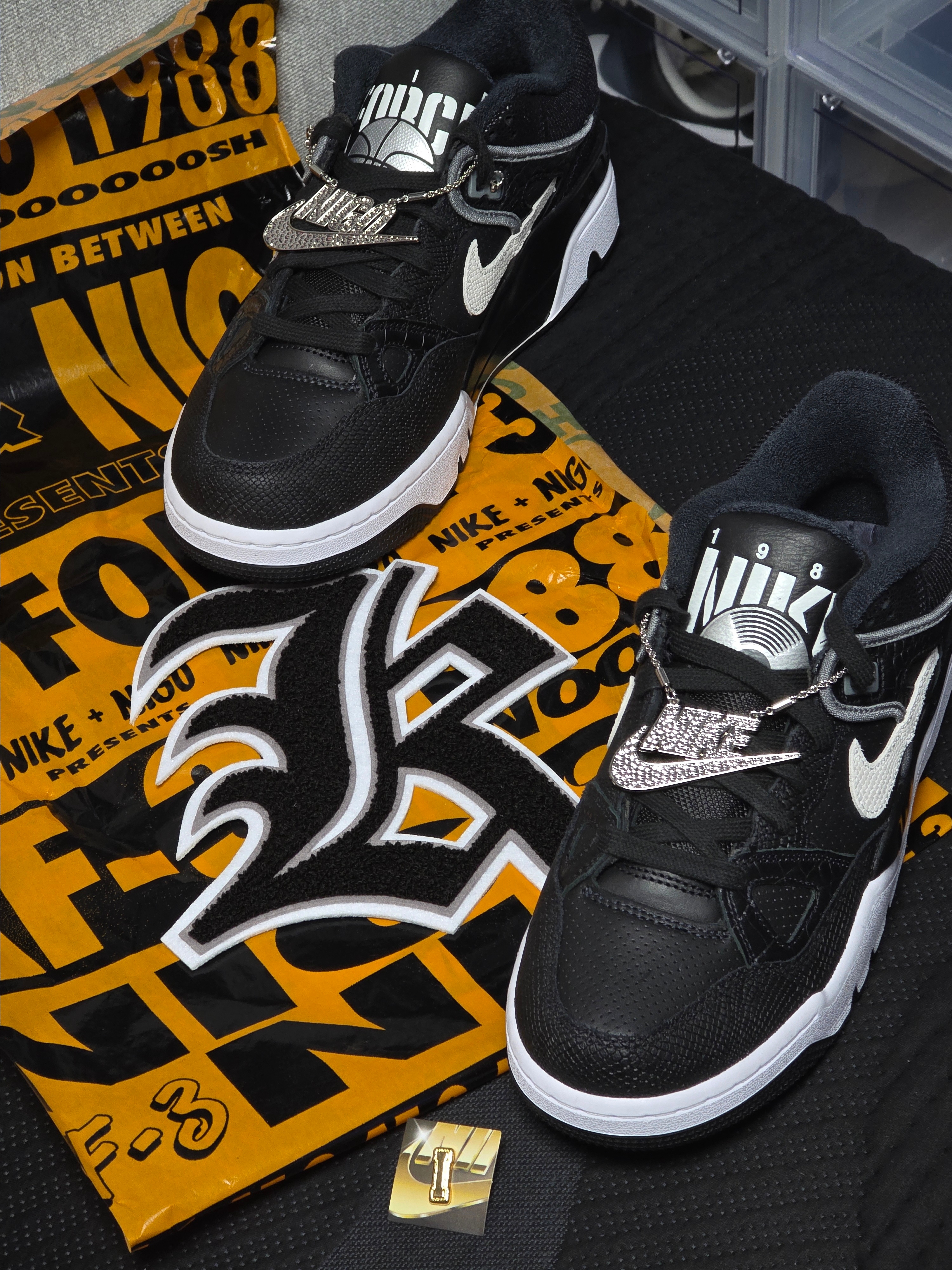 Nike x Nigo Air Force 3 Low SP Black and White 착용 스타일 - 1