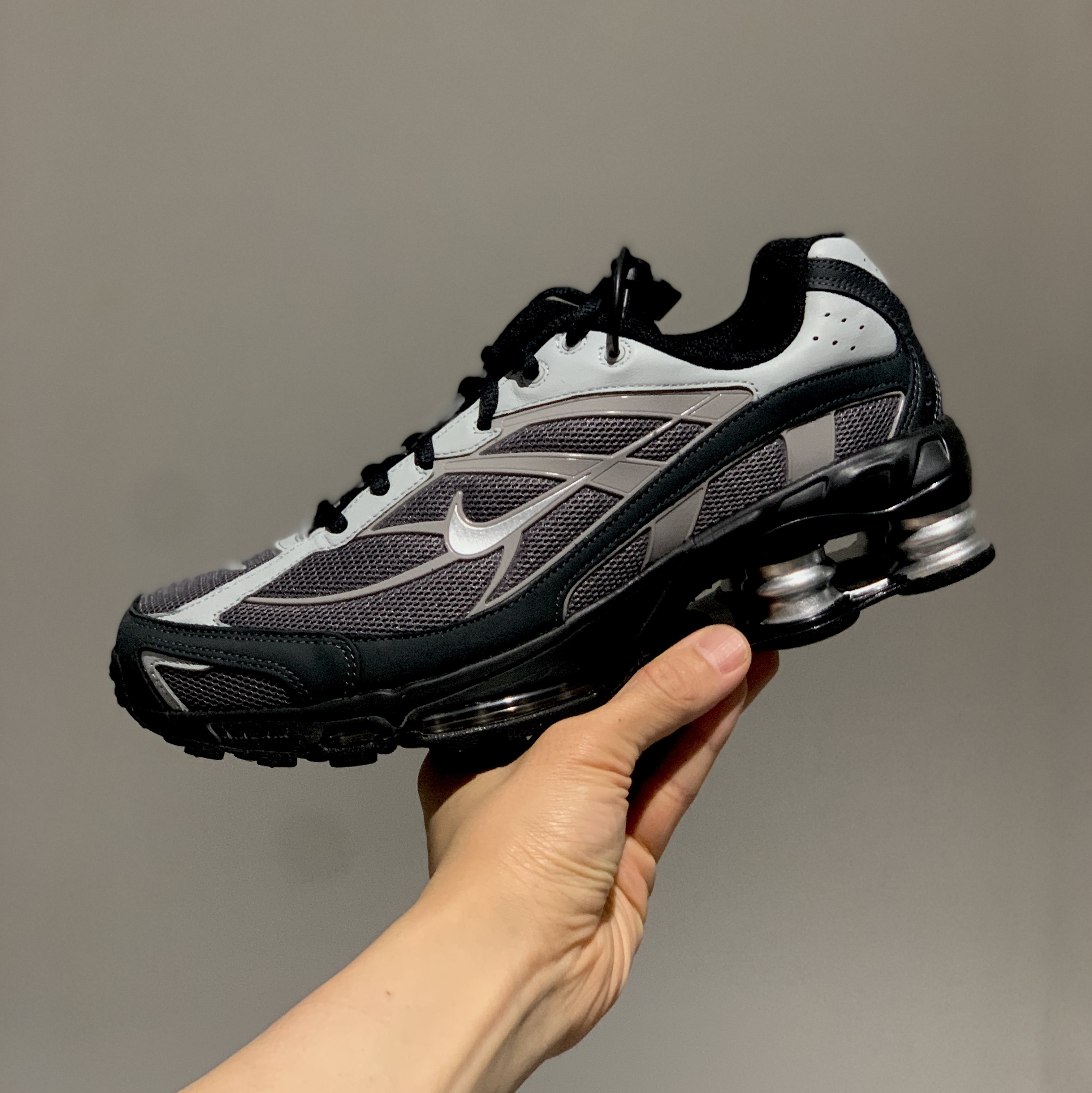 Nike Shox Ride 2 Light Graphite Anthracite 착용 스타일
