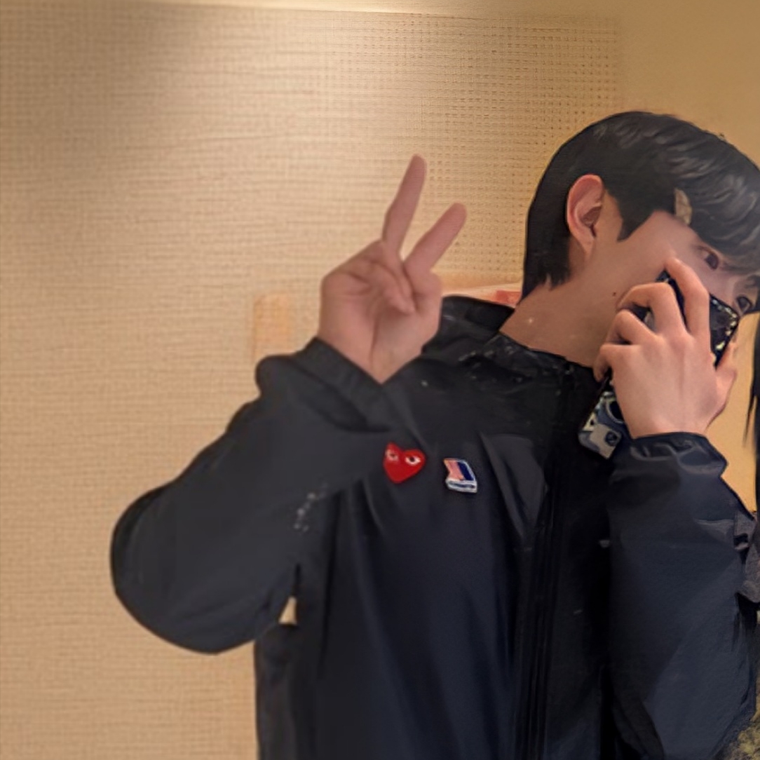 Play Comme des Garcons x K-Way Full Zip Jacket Navy 착용 스타일
