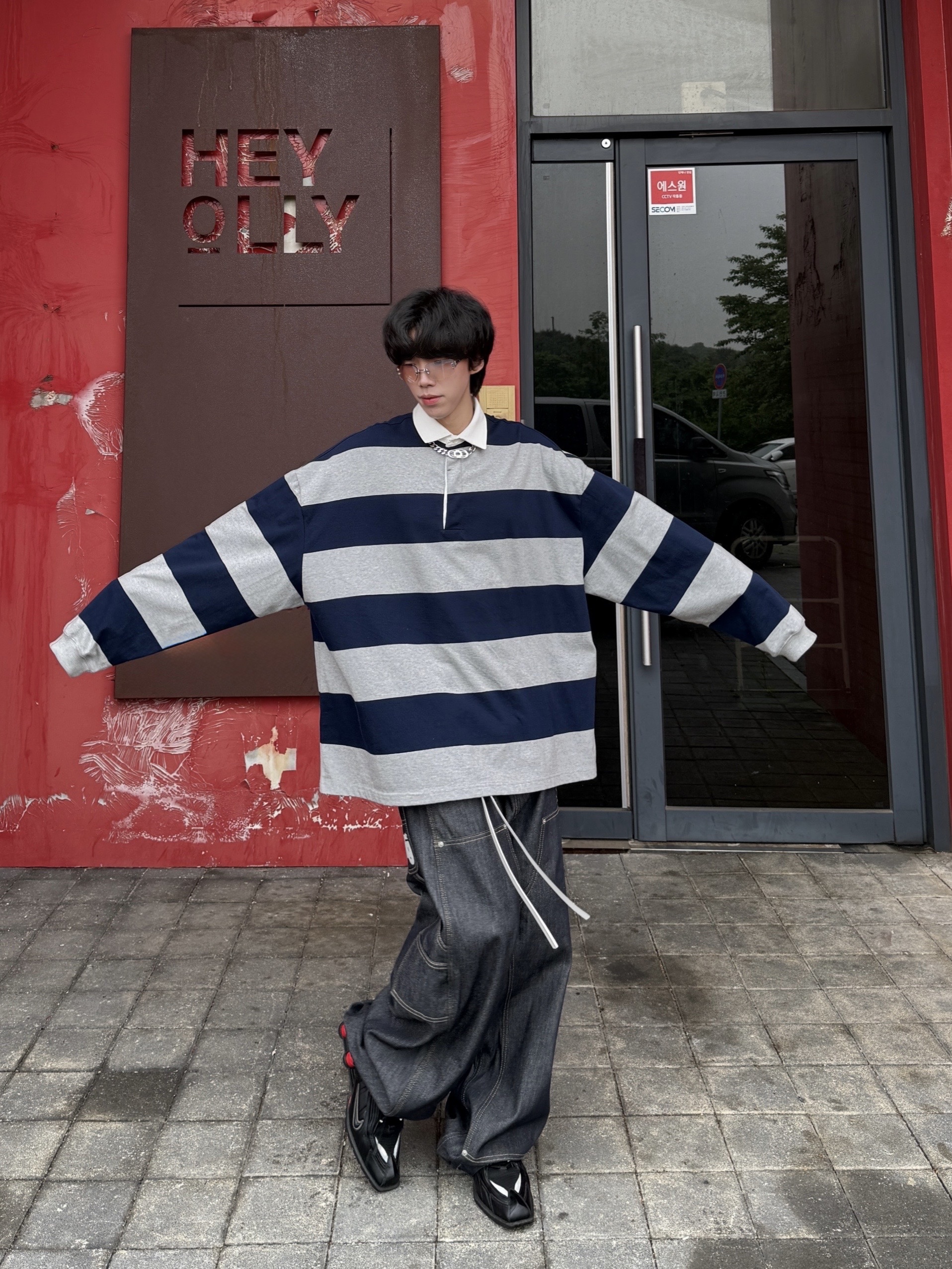 MJD Oversized Stripe Rugby Shirt M.Grey, GRAILZ x KOIN SEOUL Carpenter Raw Denim Pants Indigo 착용 스타일 - 10