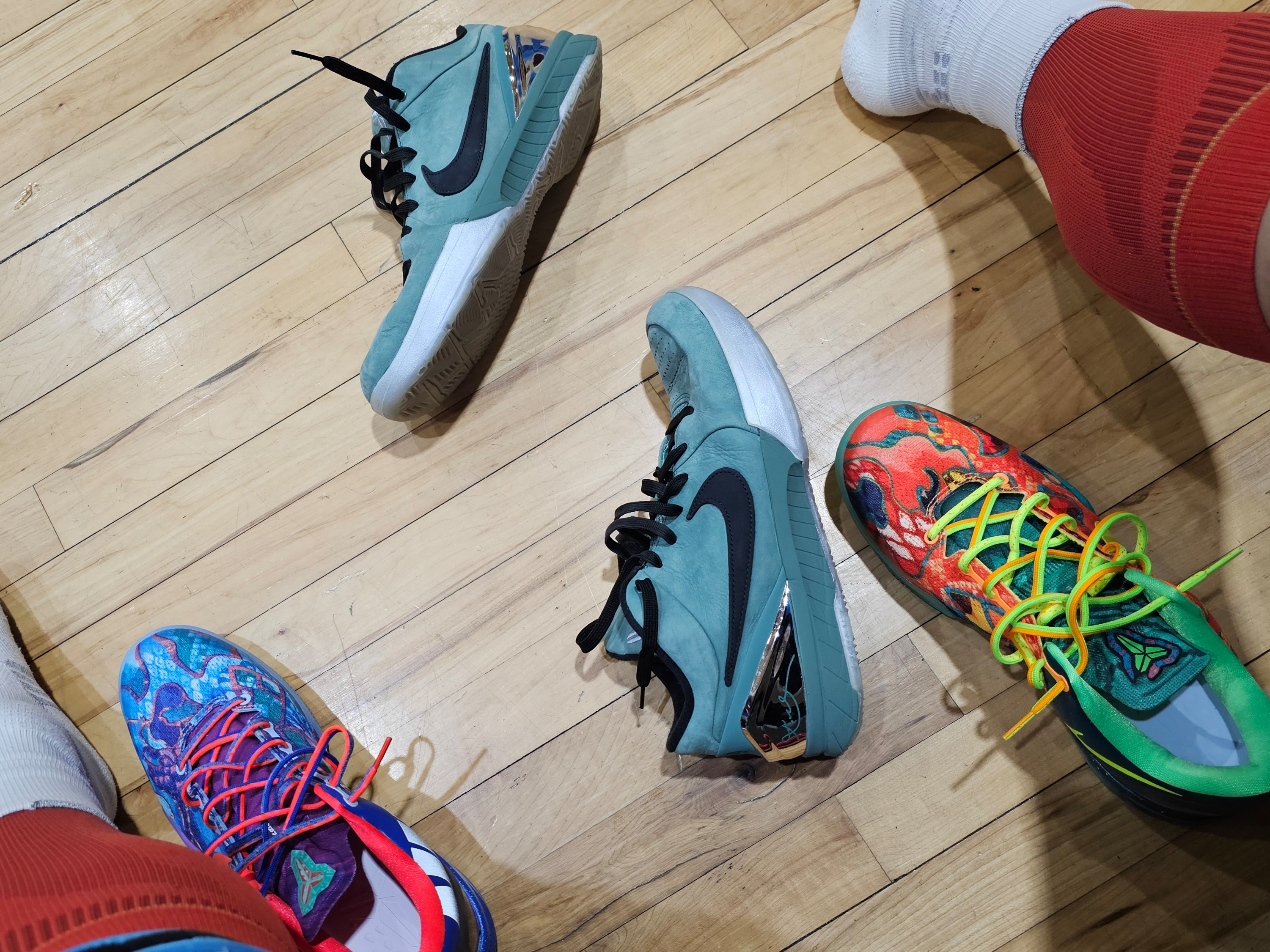 Nike Kobe 8 Protro What the Kobe, Nike Kobe 4 Protro Girl Dad 착용 스타일
