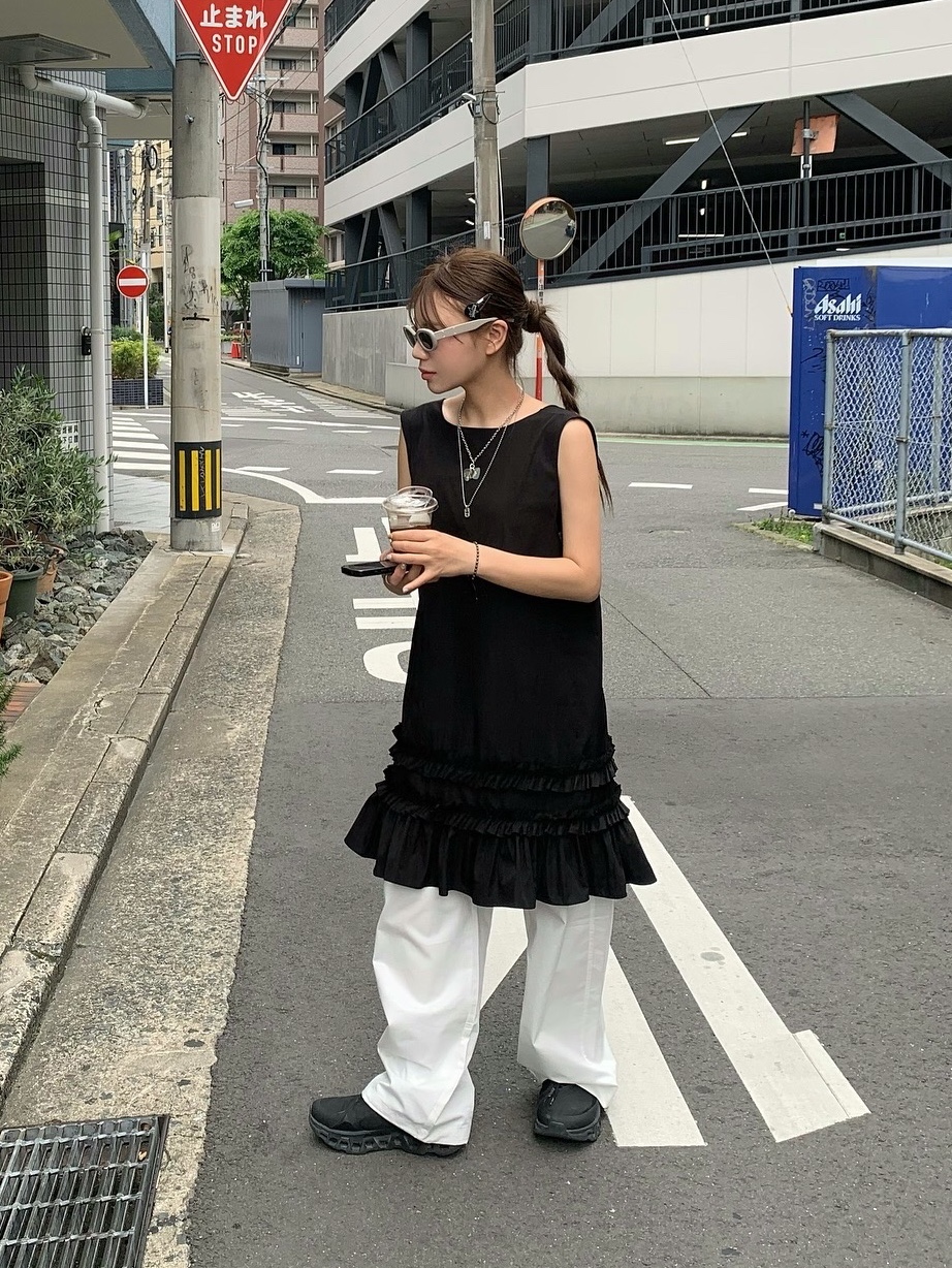 Gentle Monster x Maison Margiela MM004 Grey Black, (W) Hysteric Glamour On Skull Pick Necklace Silver 착용 스타일