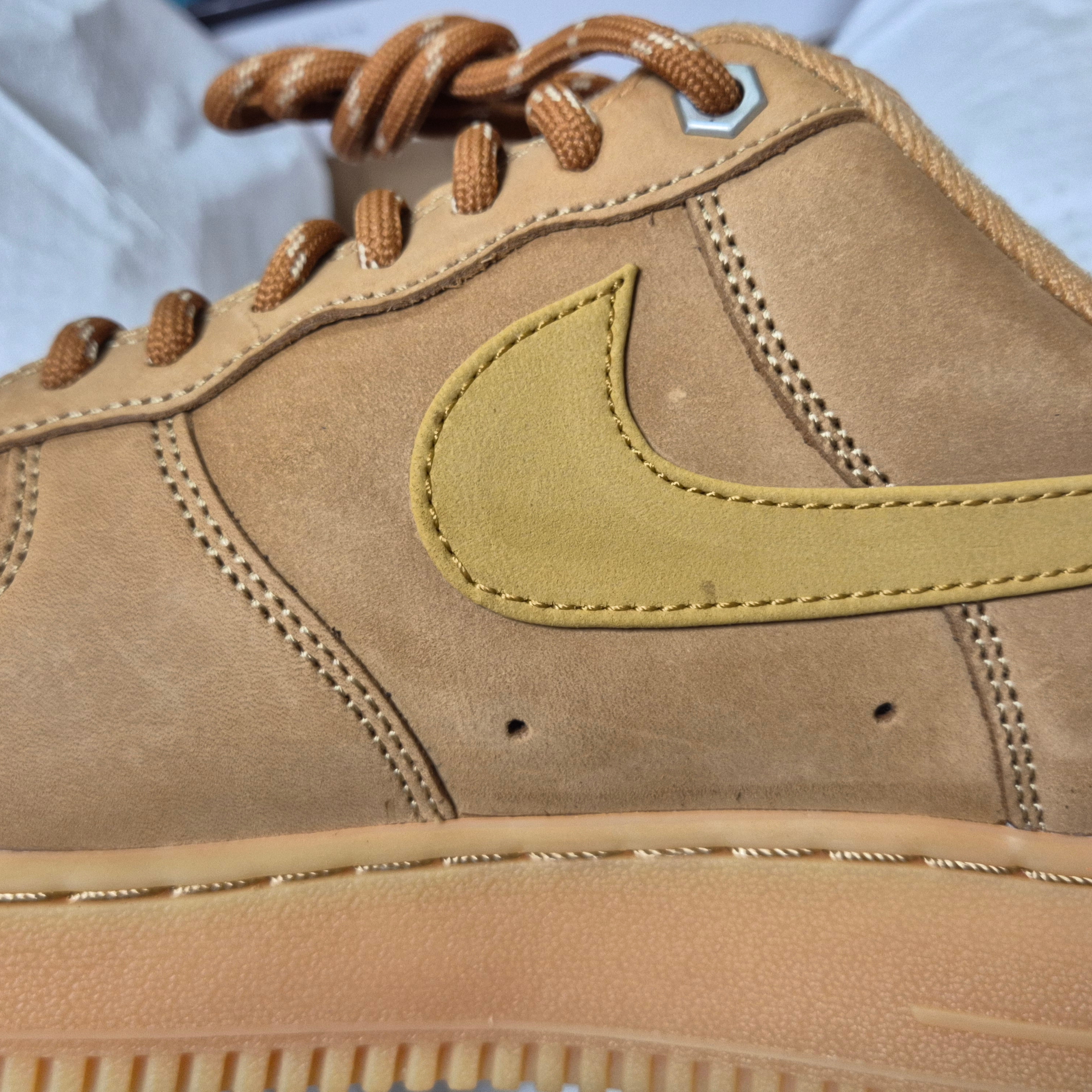 Nike Air Force 1 '07 WB Flax 착용 스타일