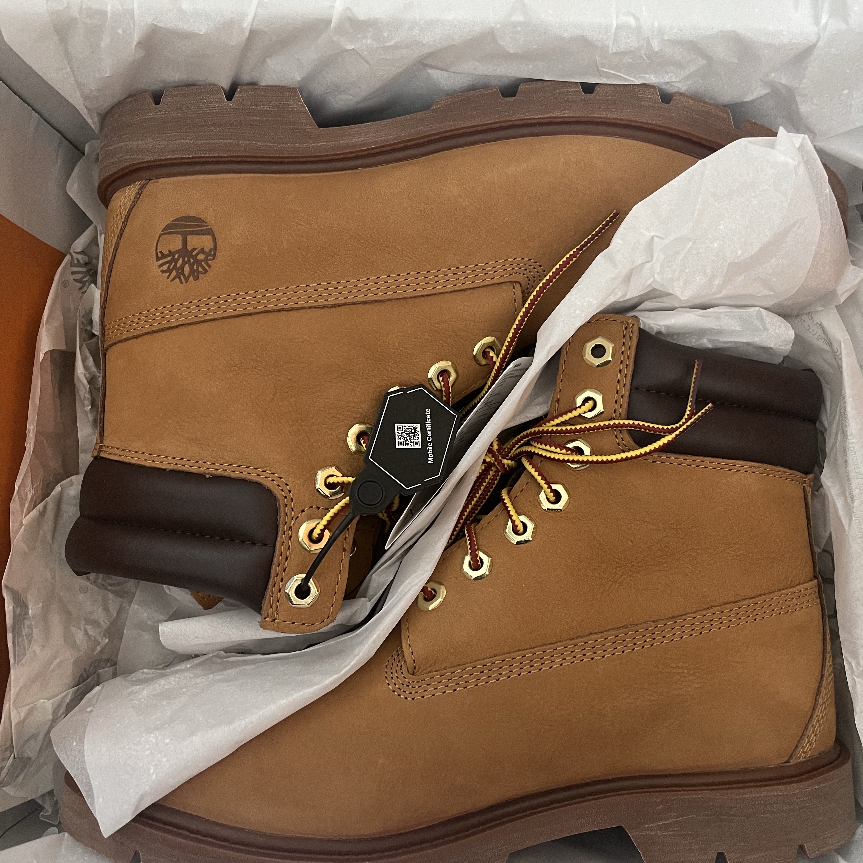 Timberland 6 Inch Laceup Basic Boots Wheat Brown - Wide 착용 스타일