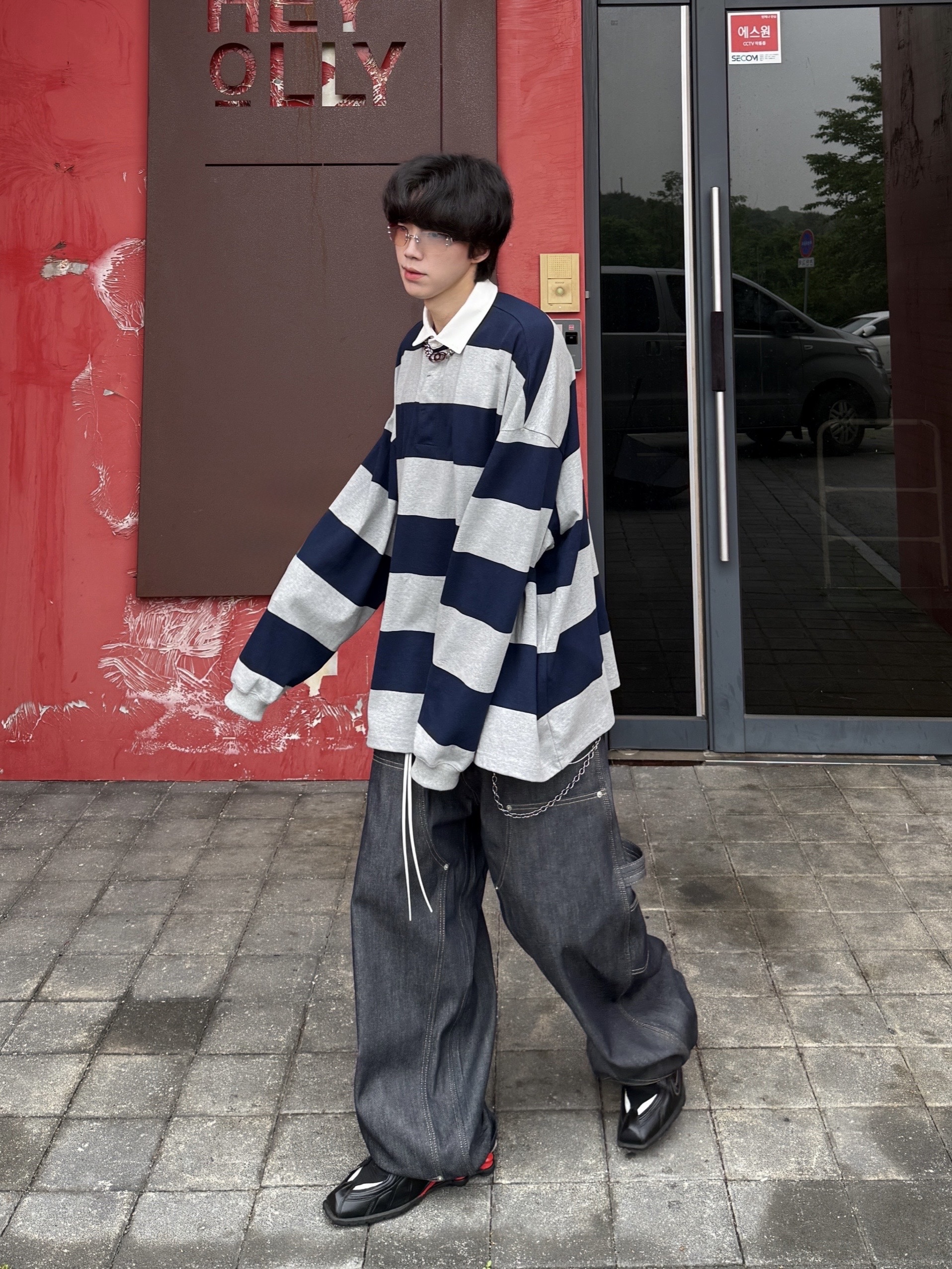 MJD Oversized Stripe Rugby Shirt M.Grey, GRAILZ x KOIN SEOUL Carpenter Raw Denim Pants Indigo 착용 스타일 - 4
