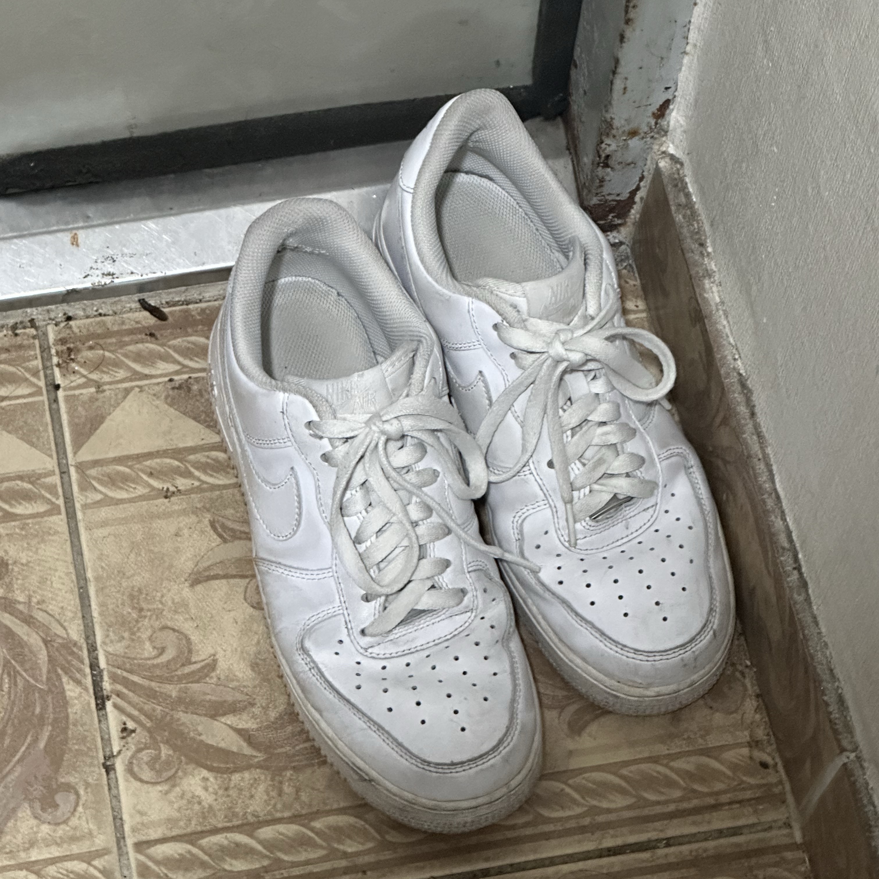 Nike Air Force 1 '07 Low White 착용 스타일