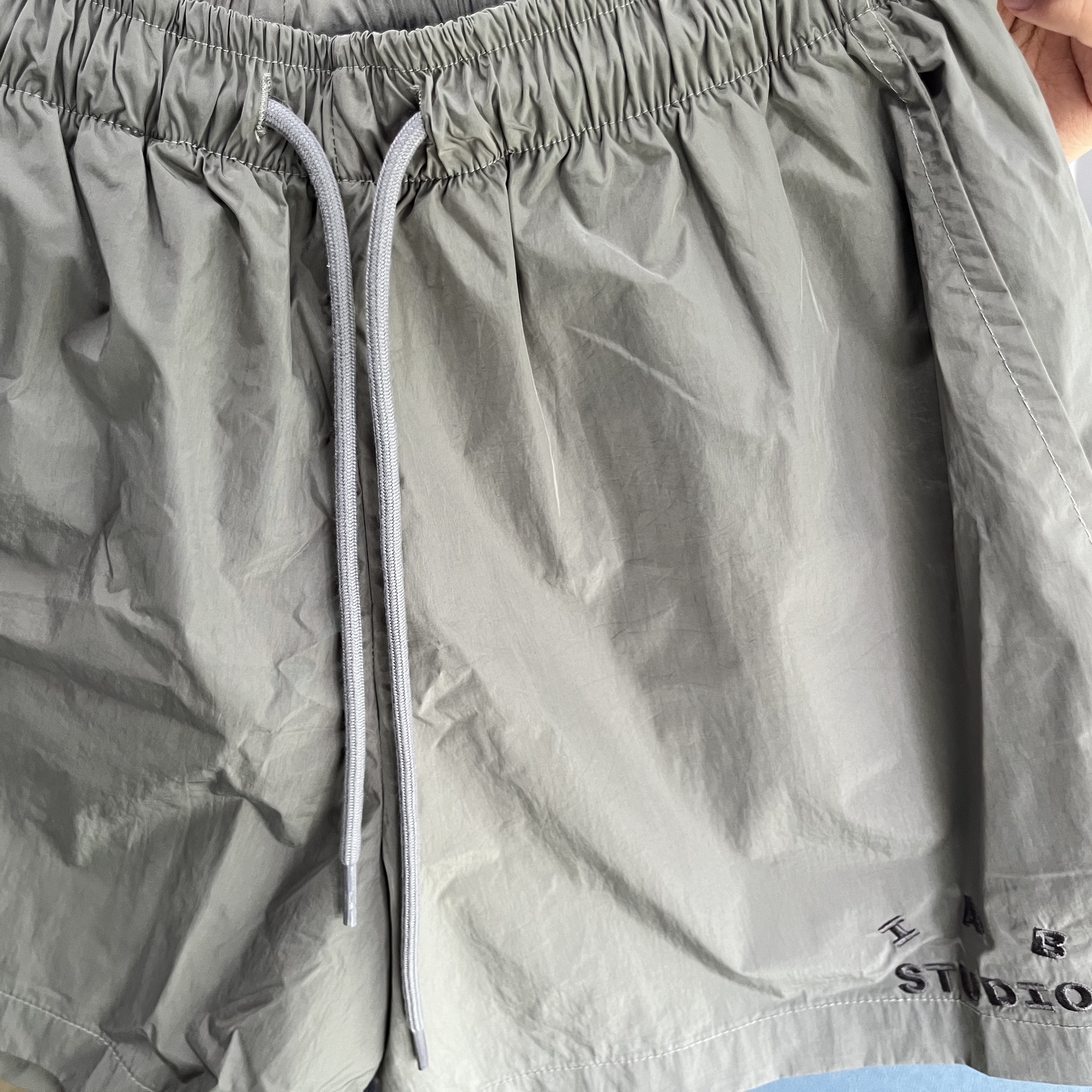 IAB Studio Woven Shorts Gray - 23FW 착용 스타일