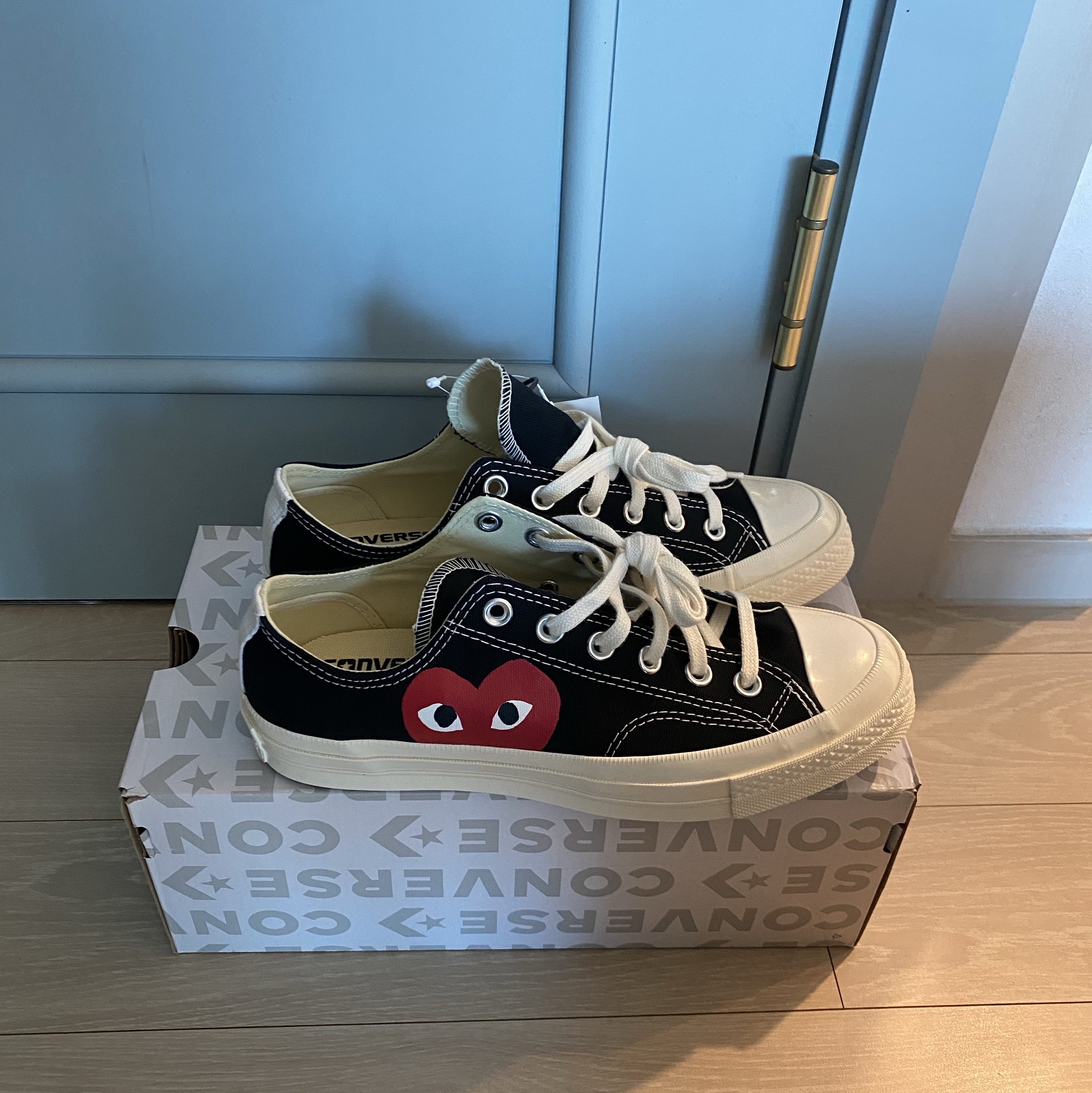 Converse x Play Comme des Garcons Chuck 70 Ox Black 착용 스타일