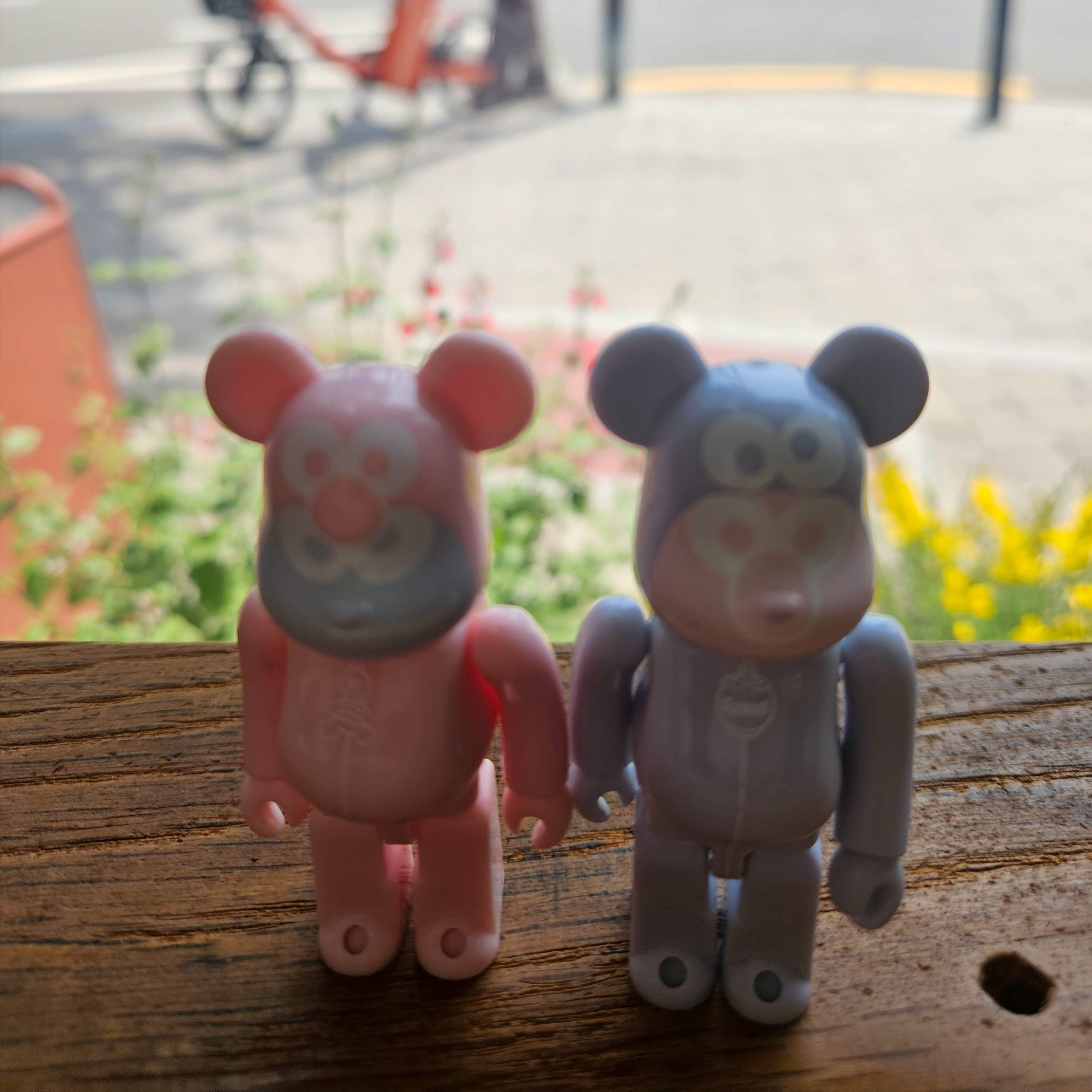 Bearbrick Series 48 Sealed Case 100% (24 Blind Boxes) 착용 스타일 - 1