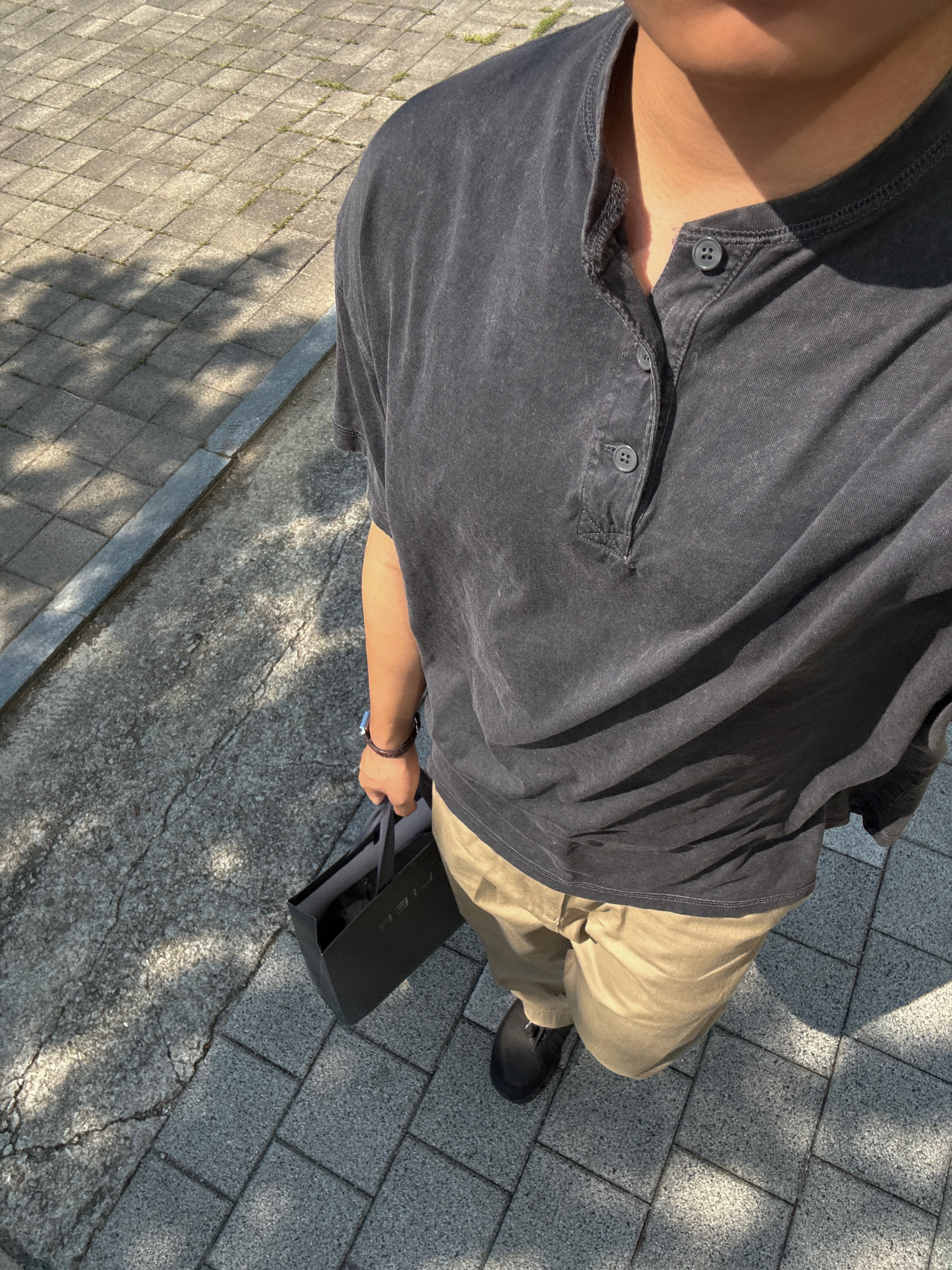 BOSE QC Ultra Black (Korean Ver.), On Running x Post Archive Faction (Paf) Cloudmonster 2 Thorn Brown 착용 스타일 - 2