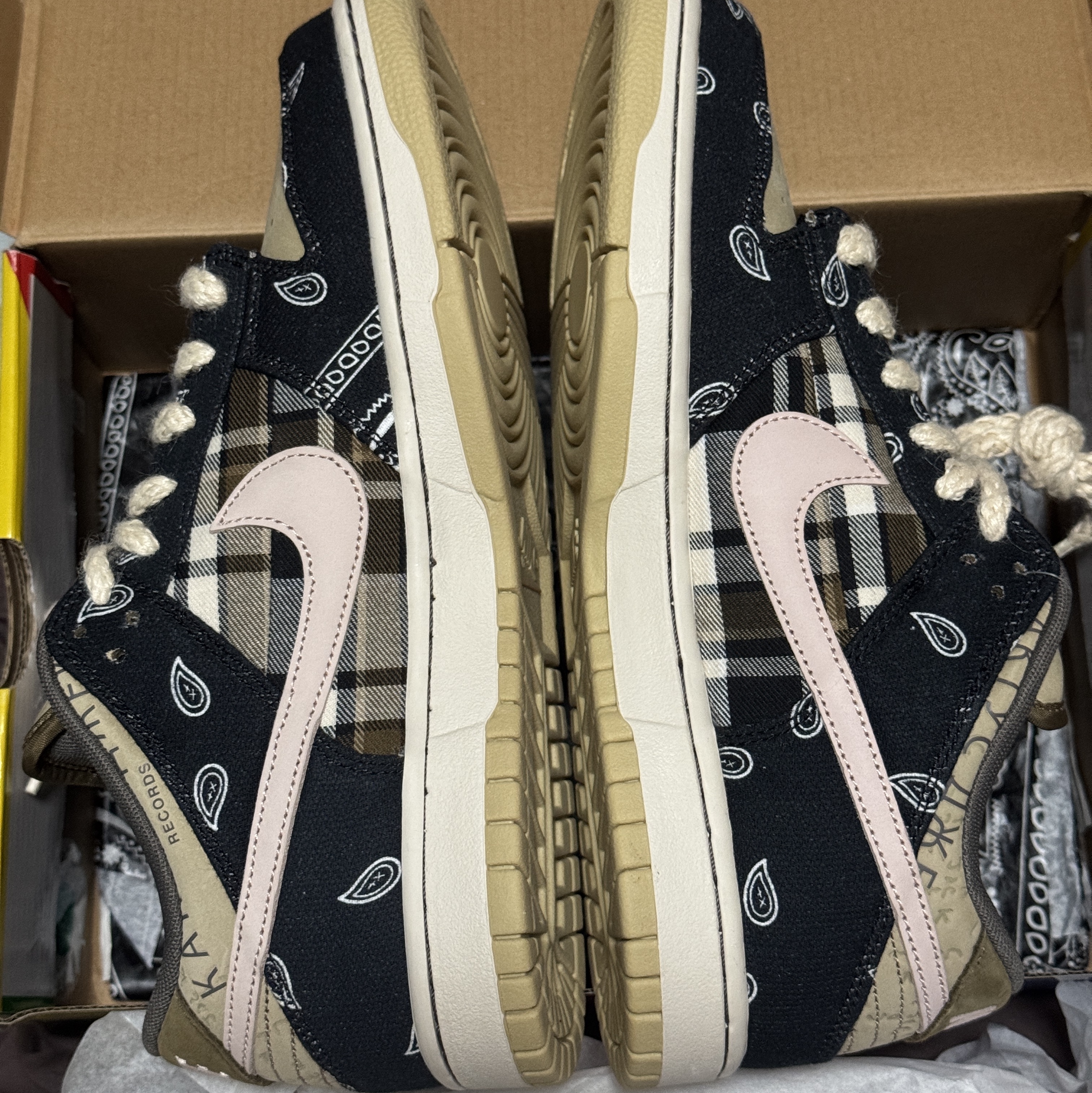 Nike x Travis Scott SB Dunk Low 착용 스타일