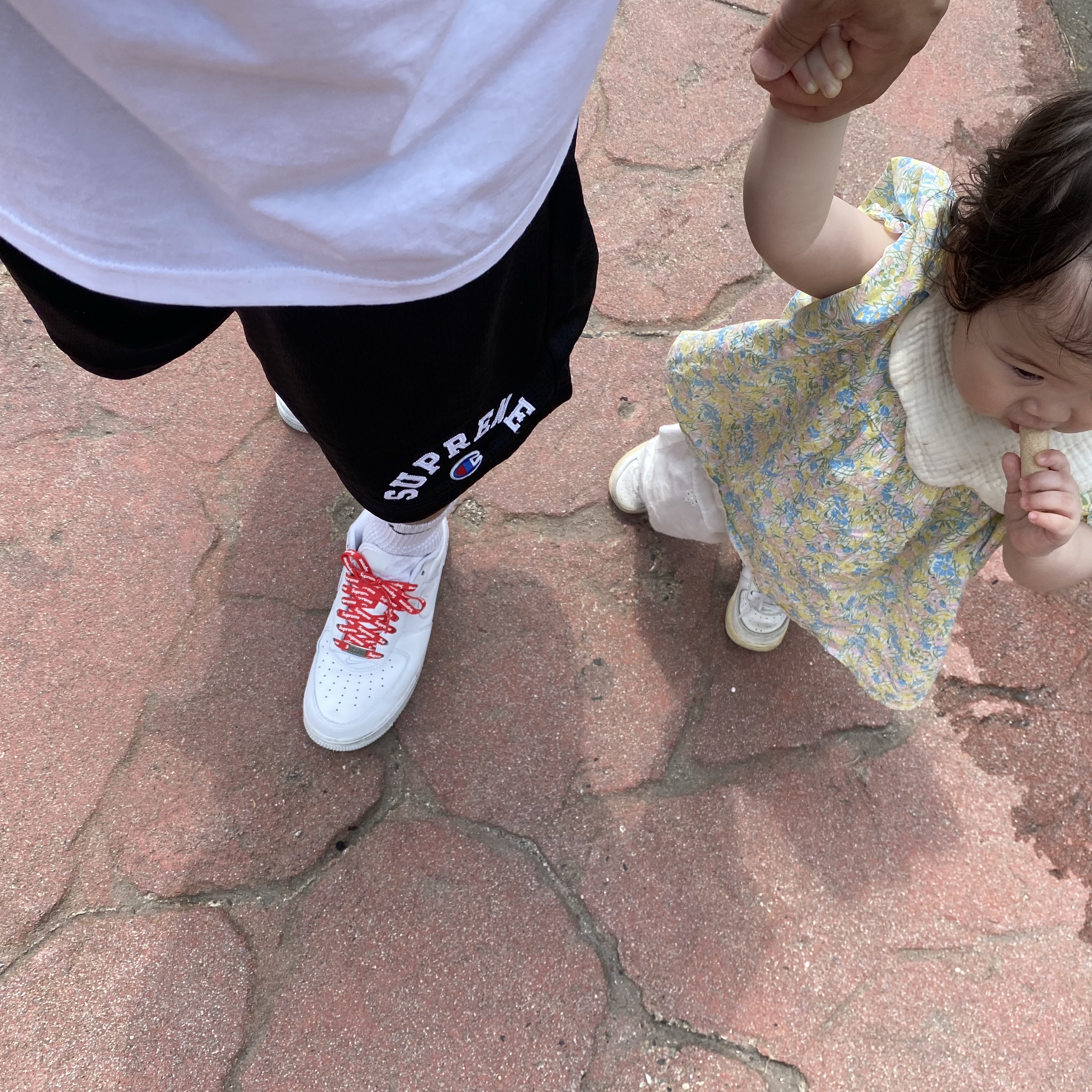Nike x Supreme Air Force 1 Low White 착용 스타일