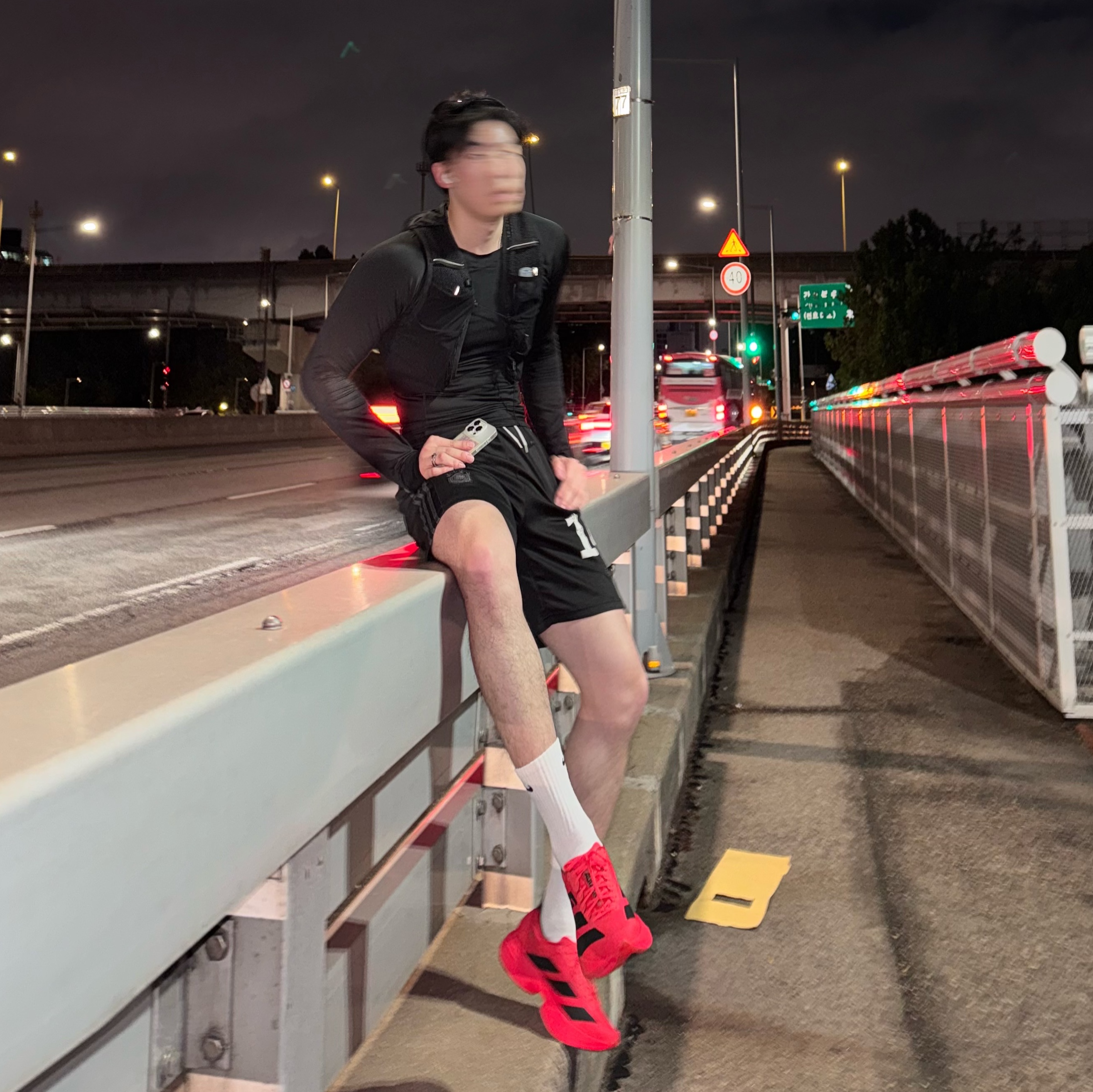 Adidas Adizero Adios Pro 4 Lucid Red Core Black, Salomon Active Skin 8 Set Black Metal 착용 스타일 - 1