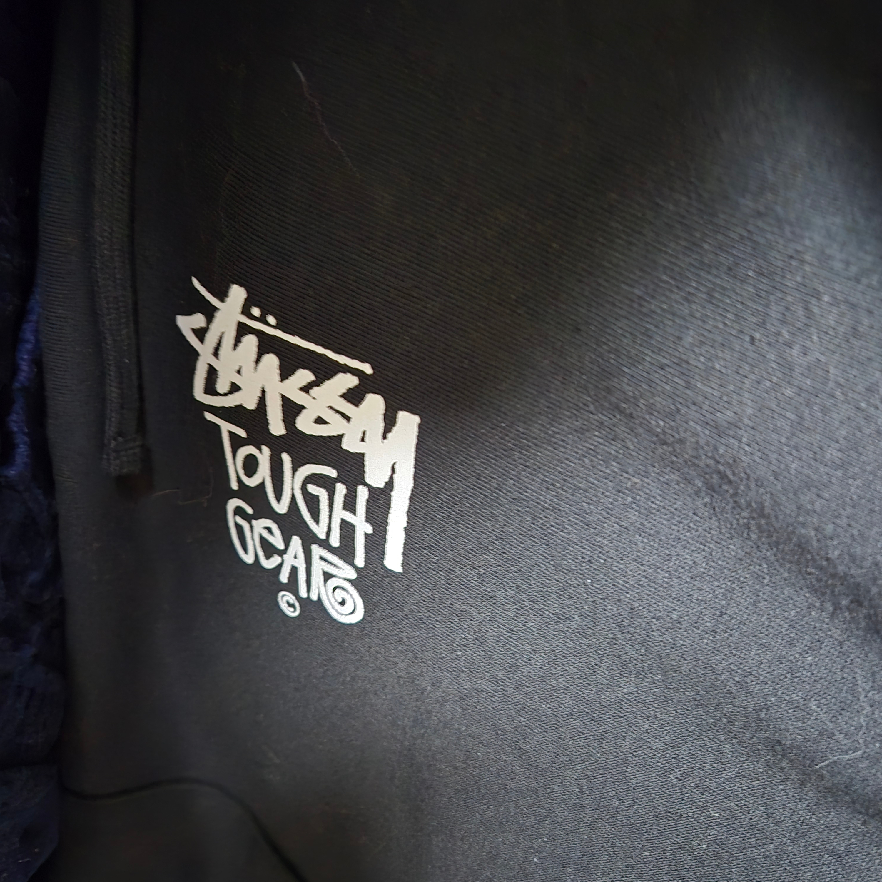 Stussy Tough Gear Hoodie Black 착용 스타일