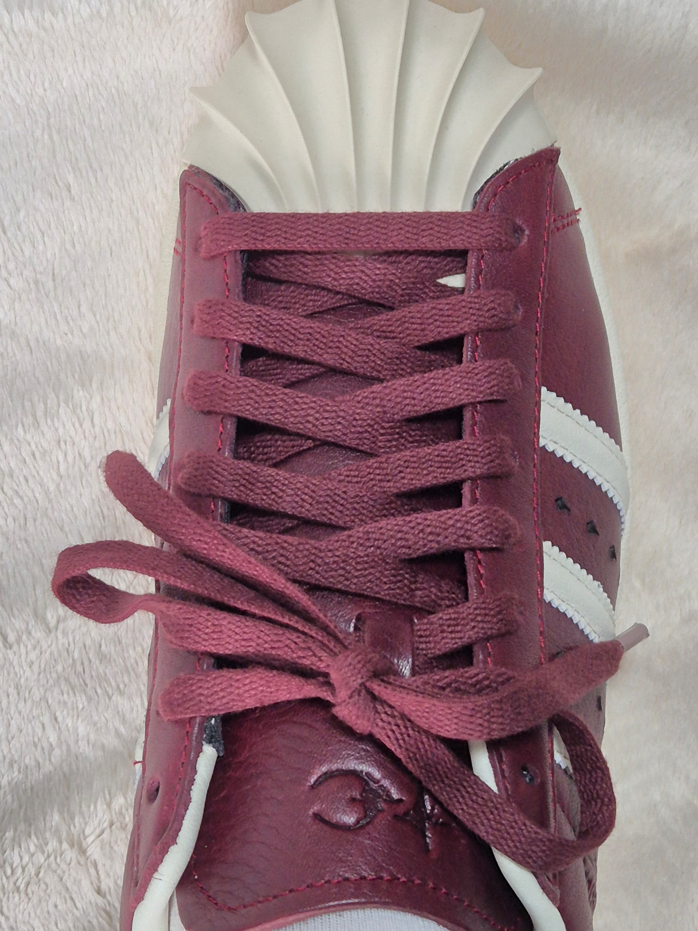 Adidas x Thug Club Superstar Vintage Collegiate Burgundy Cream White 착용 스타일 - 3