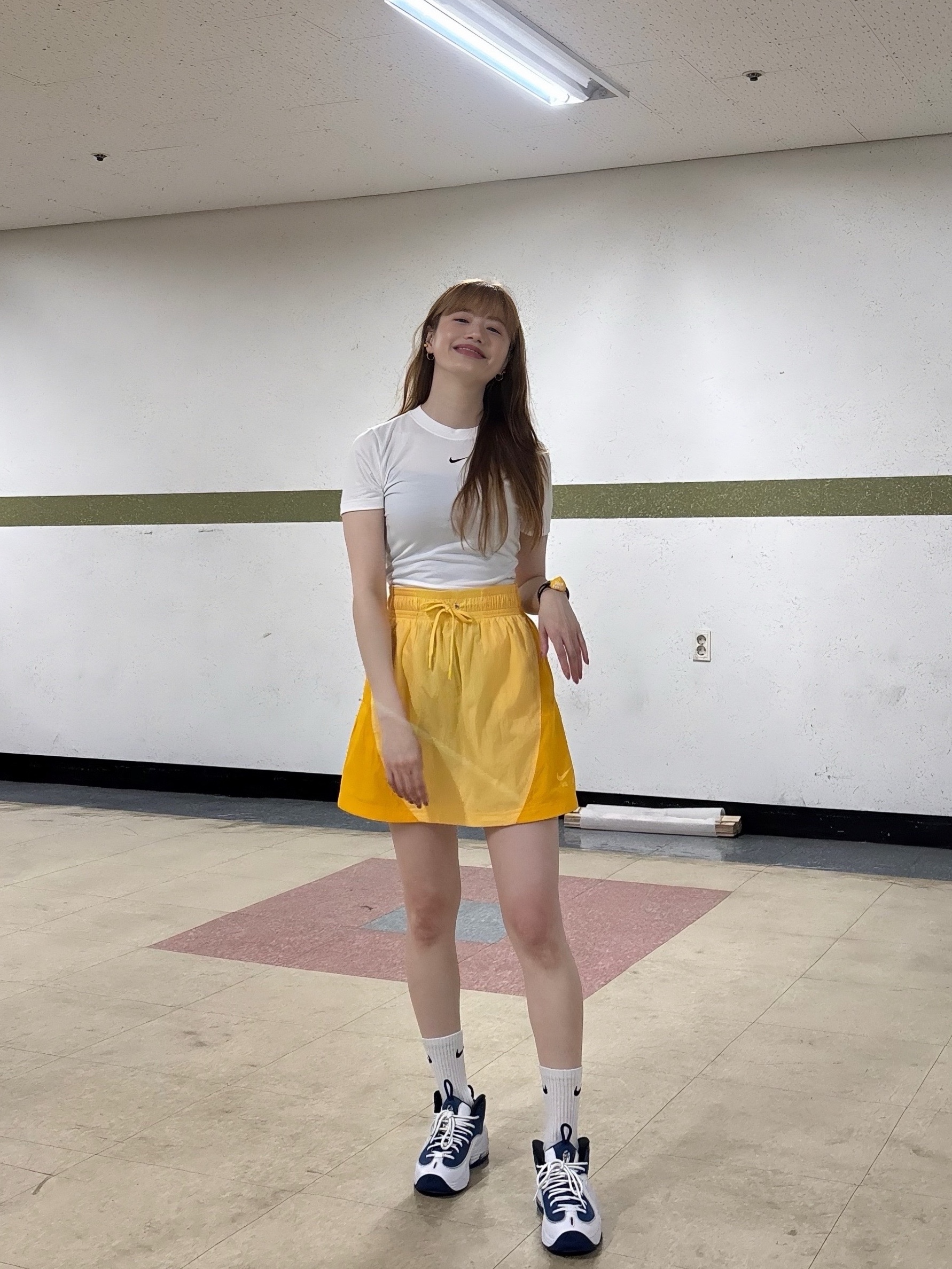 (W) Nike NSW Essential Crop Top White - US/EU, Nike Air Penny II Atlantic Blue 착용 스타일 - 2