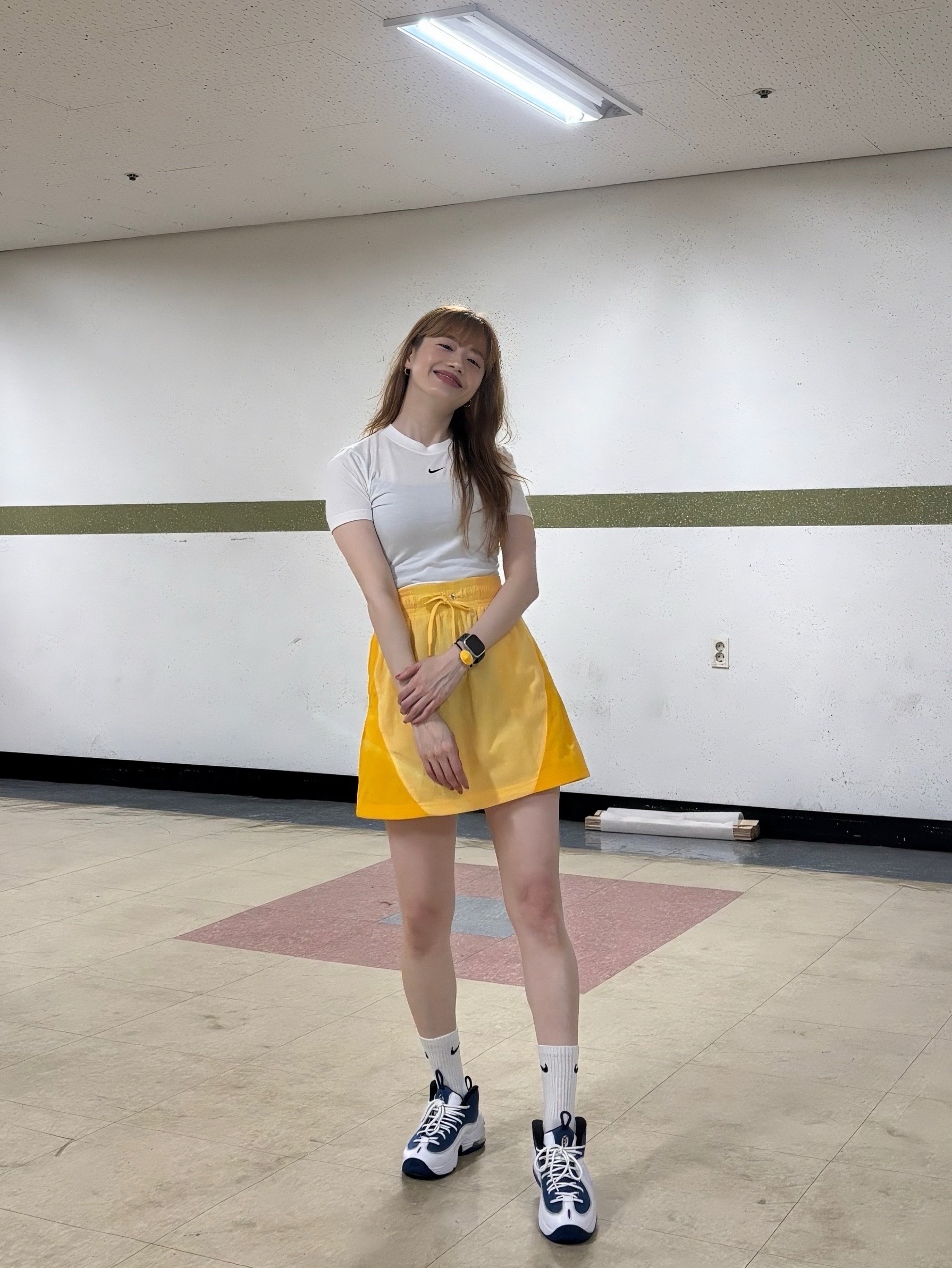 (W) Nike NSW Essential Crop Top White - US/EU, Nike Air Penny II Atlantic Blue 착용 스타일 - 6
