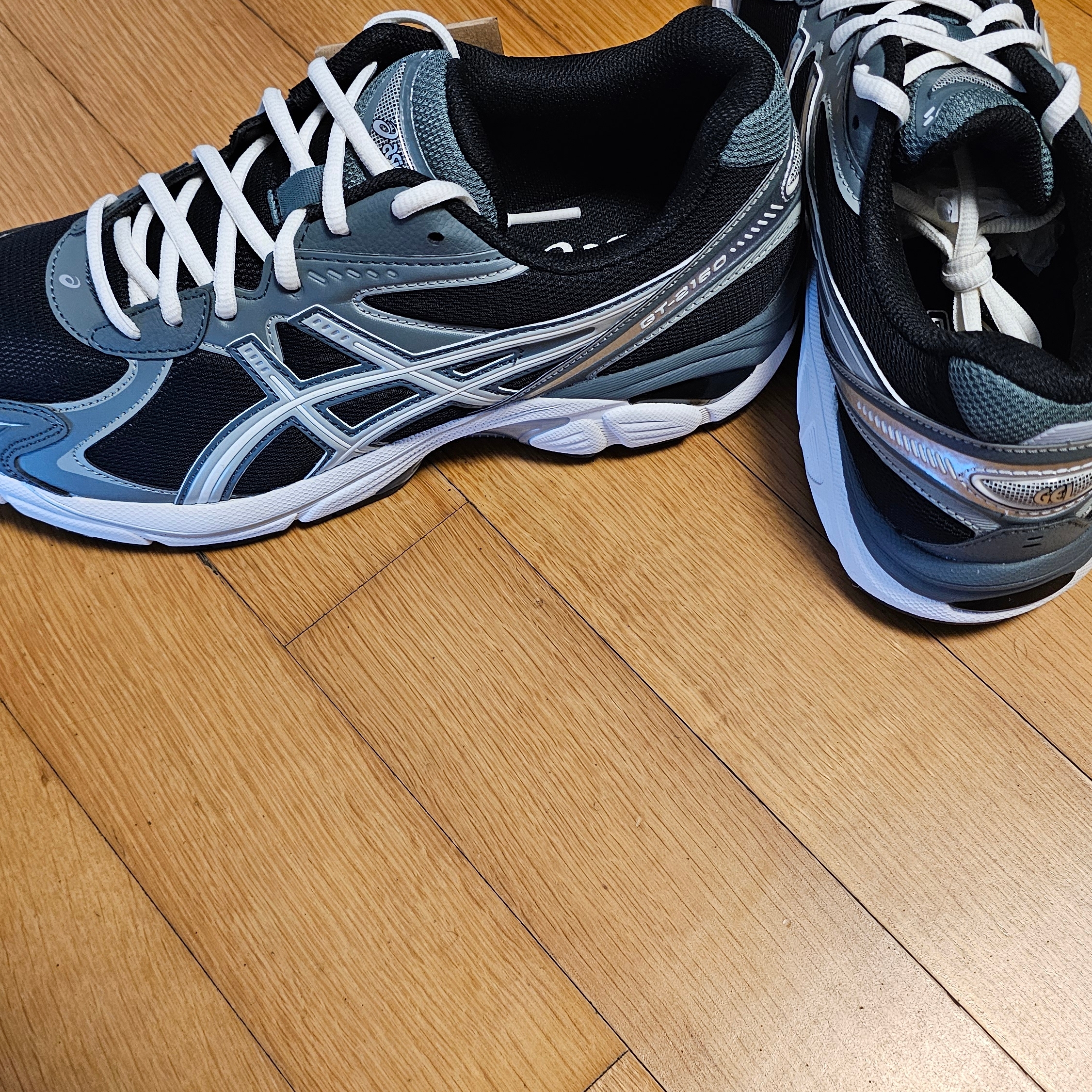 Asics GT-2160 Black Seal Grey 착용 스타일