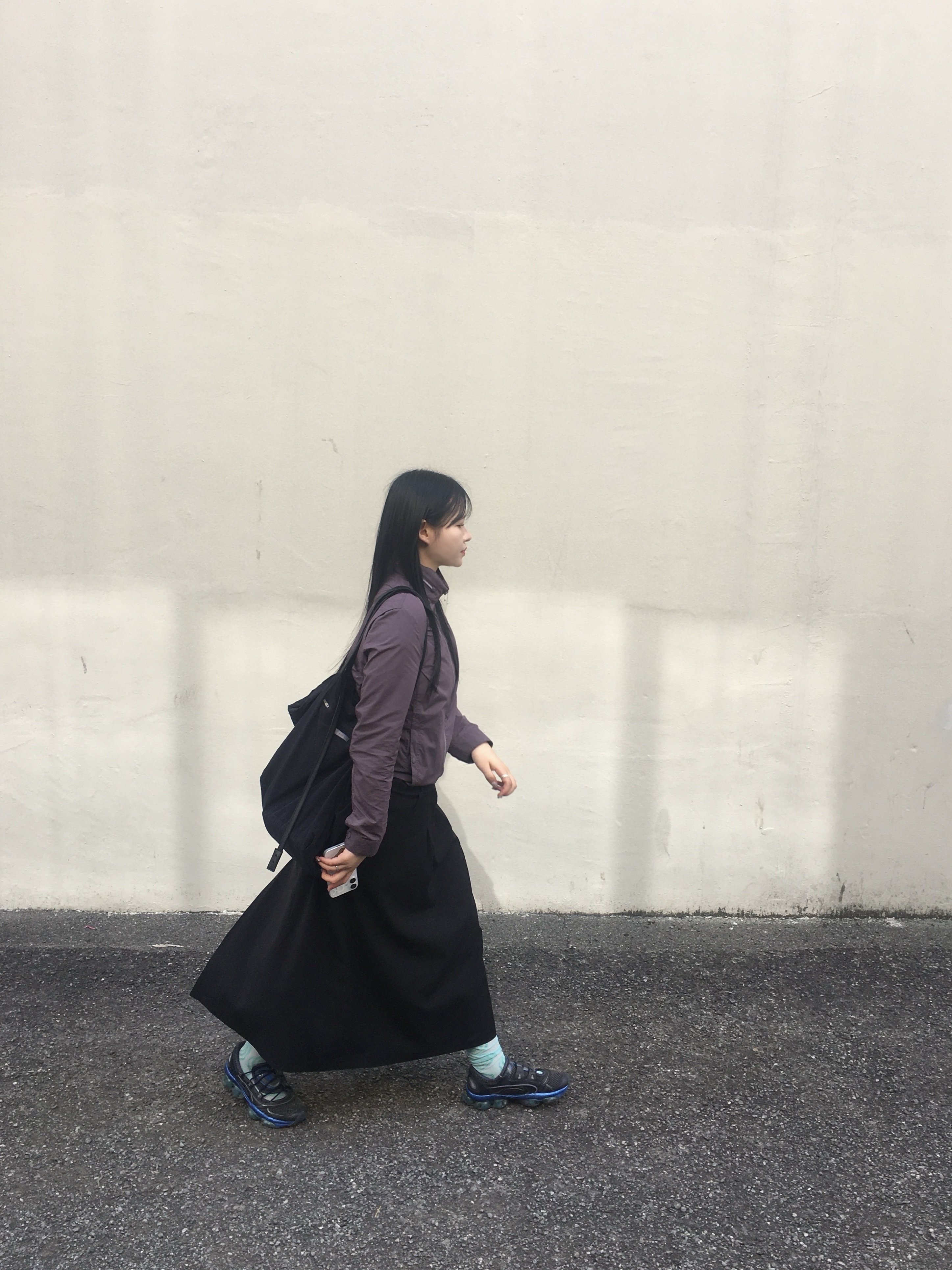 (W) Asics x Kiko Kostadinov x Hysteric Glamour Gel-Quantum Lylia Pure Silver Blue Expanse, Xlim Synopsis 01 Bag Black 착용 스타일 - 2