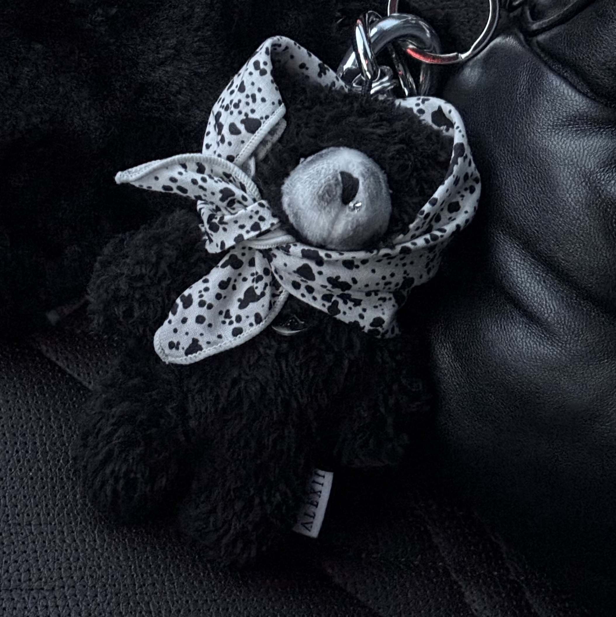 ALEXII Oreo Bear 착용 스타일 - 1
