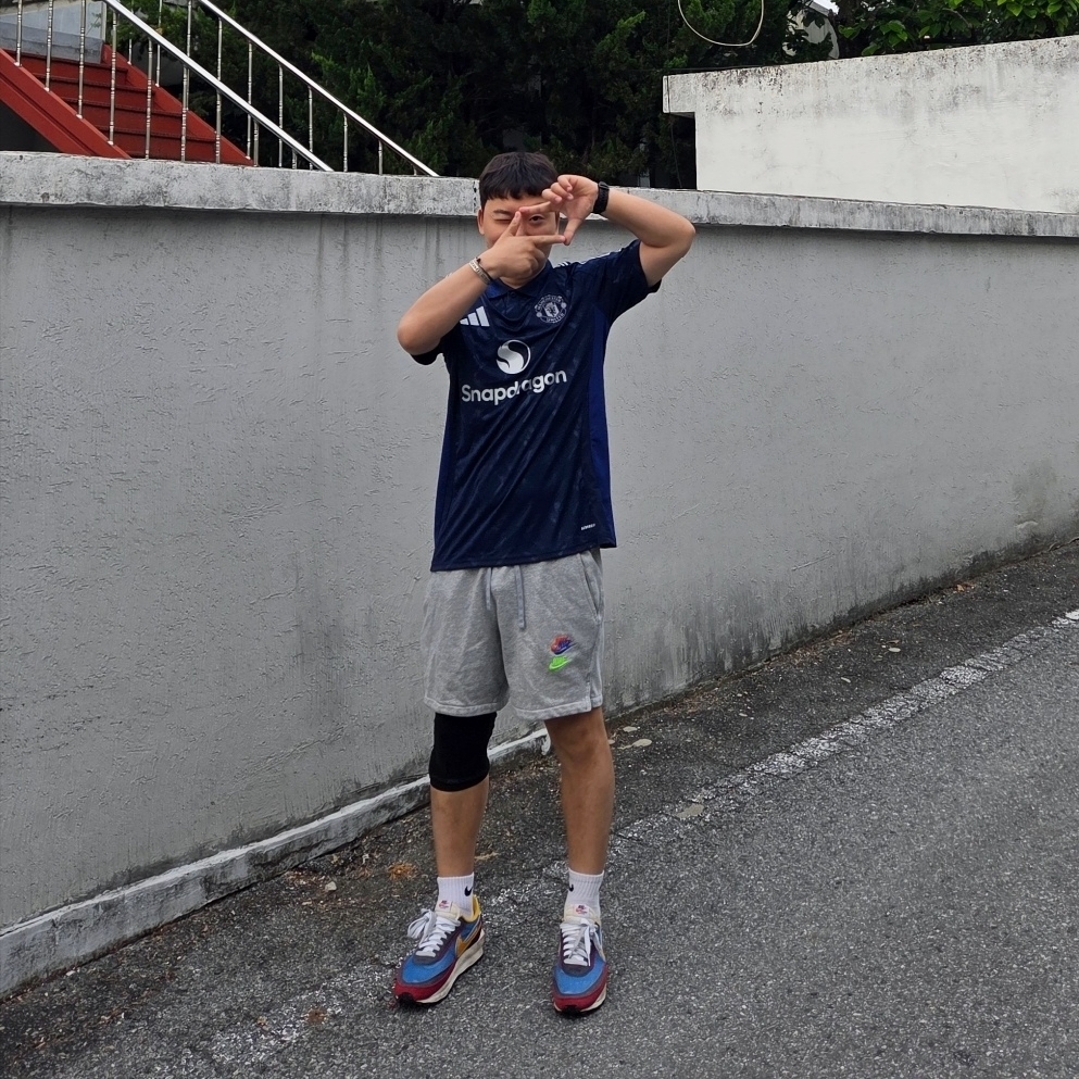Adidas Manchester United 2024/25 Away Jersey Night Indigo - KR Sizing (Non Marking Ver.) 착용 스타일 - 3