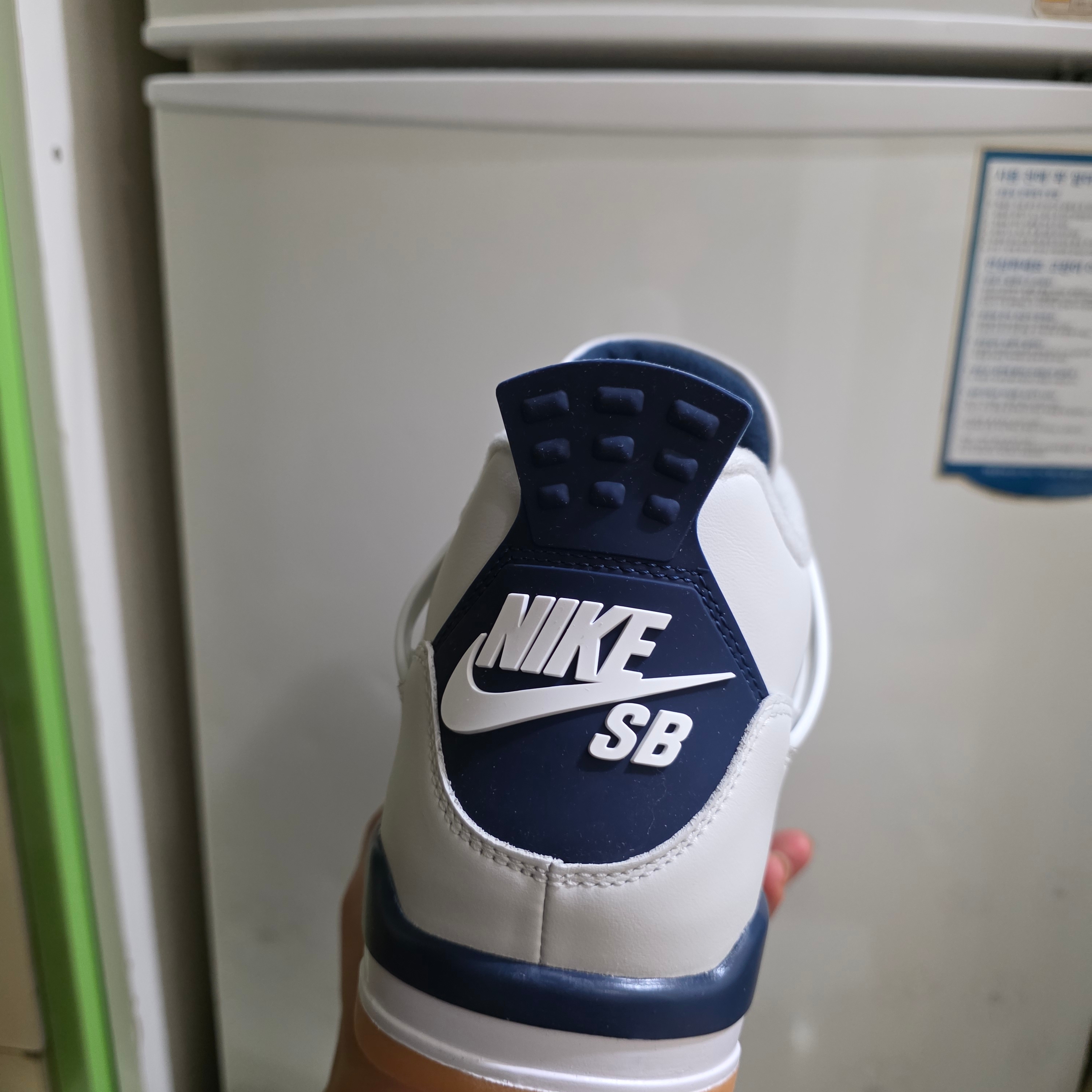 Jordan 4 x Nike SB Retro SP Navy 착용 스타일