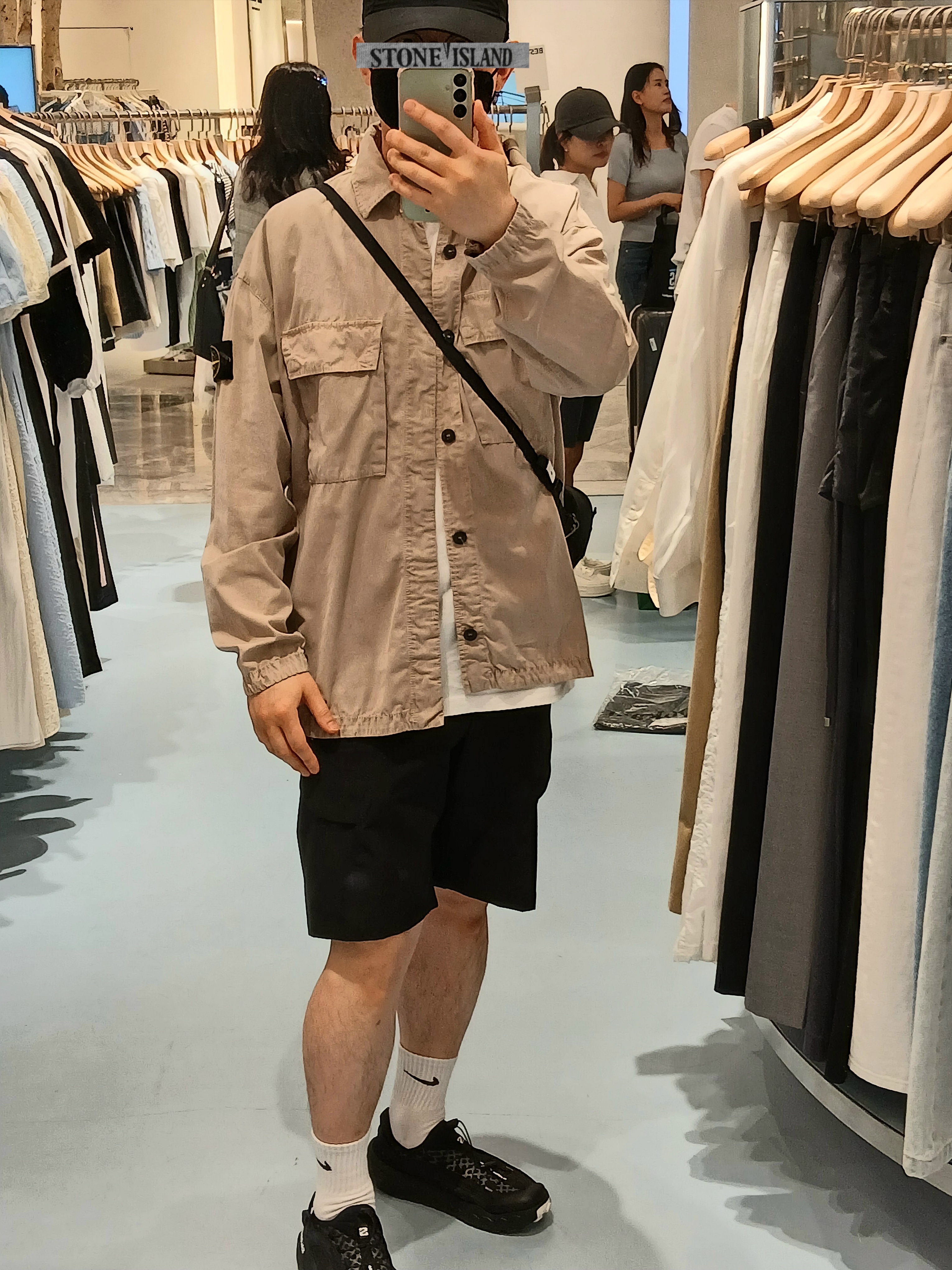Stussy Basic Stussy T-Shirt White 2024, 2025, Nike Everyday Cushioned Training Crew Socks White (3 Pack/Korean Ver.) 착용 스타일 - 1