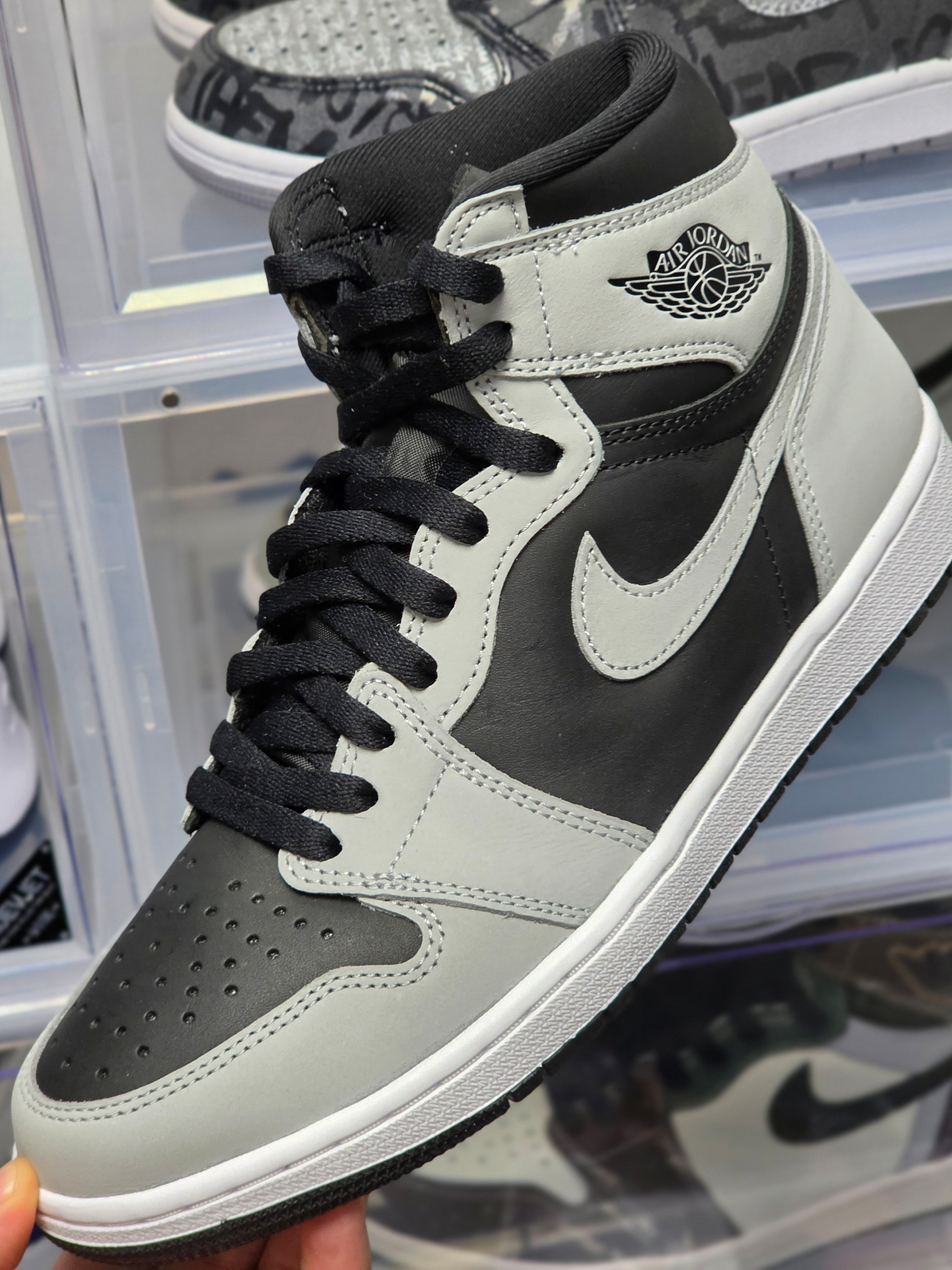 Jordan 1 Retro High OG Shadow 2.0 착용 스타일 - 1