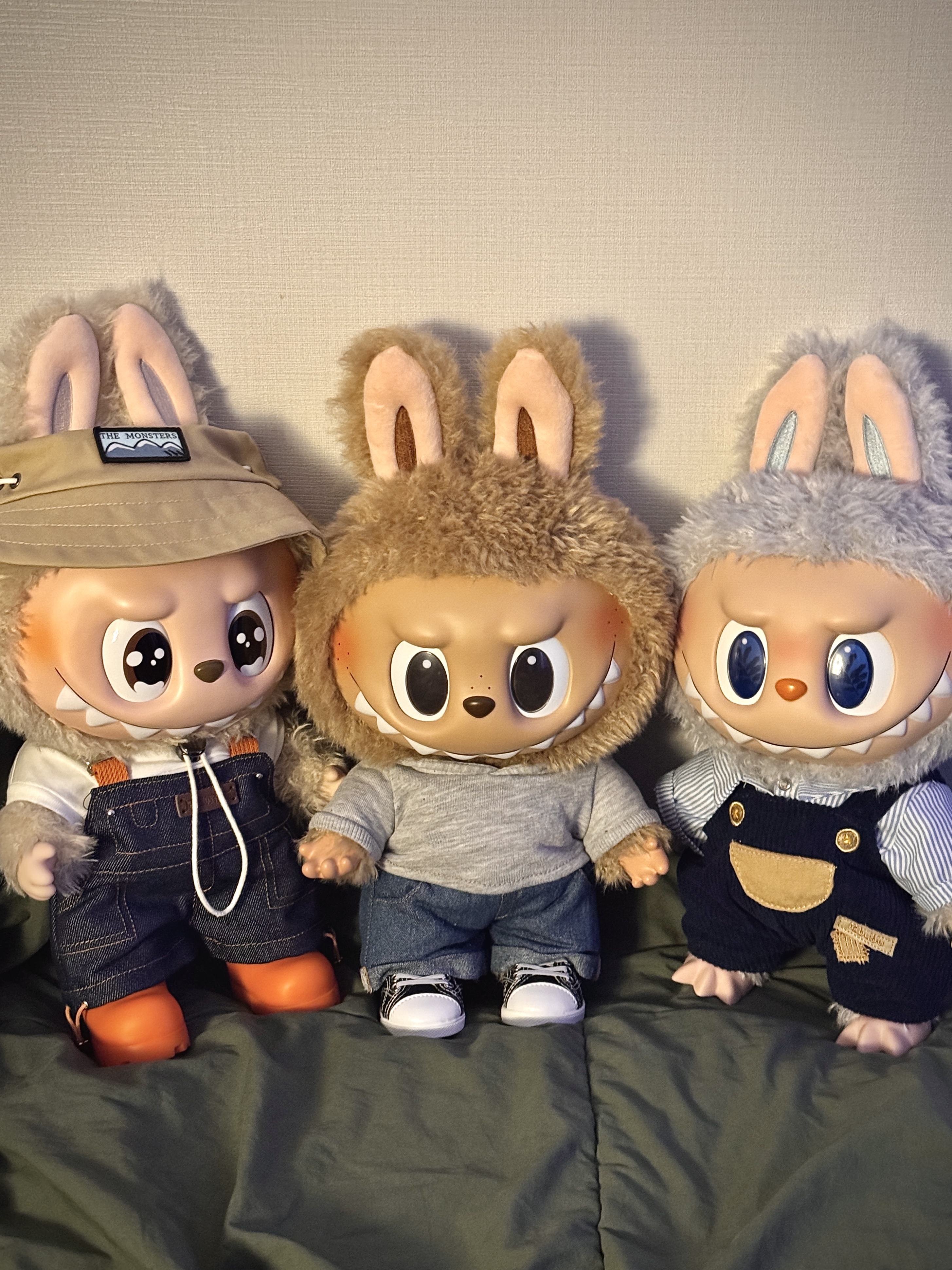 Pop Mart Labubu Time To Chill Vinyl Plush Doll, Pop Mart The Monsters Fall In Wild Labubu Series Plush Doll 착용 스타일 - 2